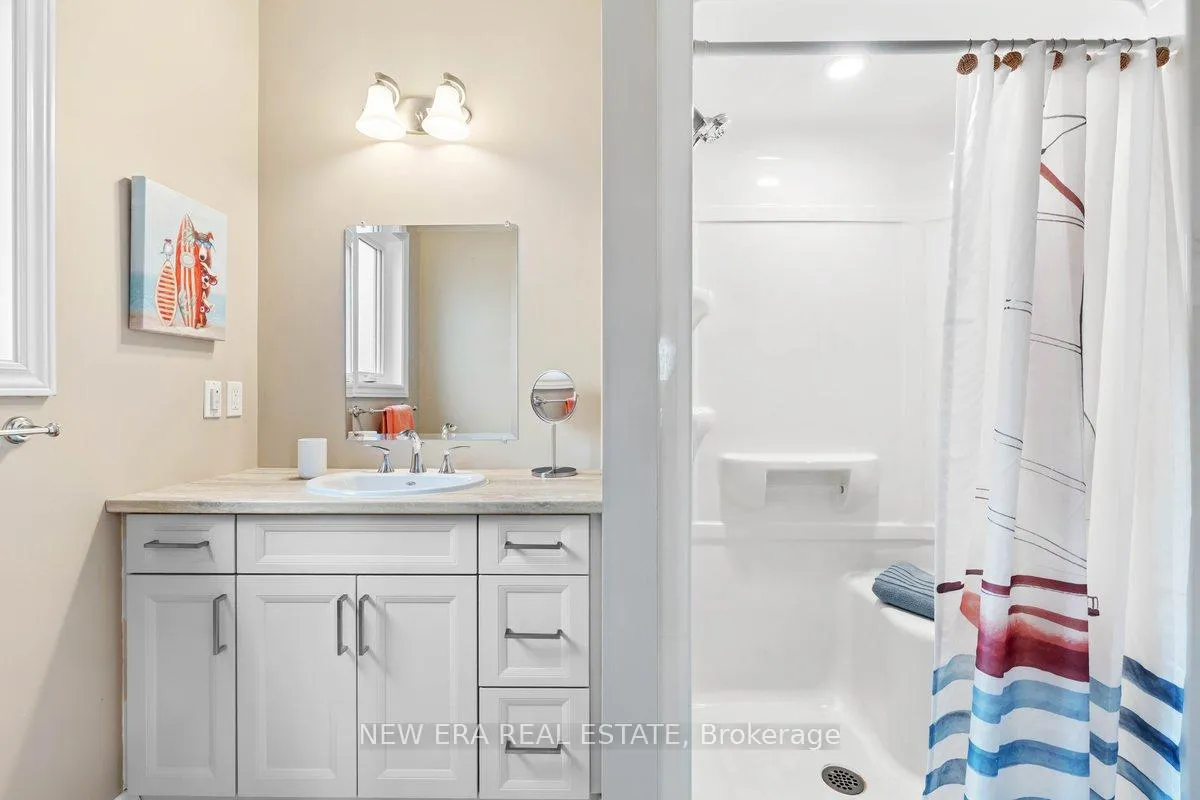 Photo 15 of 17 Dorchester Drive, Prince Edward County, Wellington Ward — HOMEH