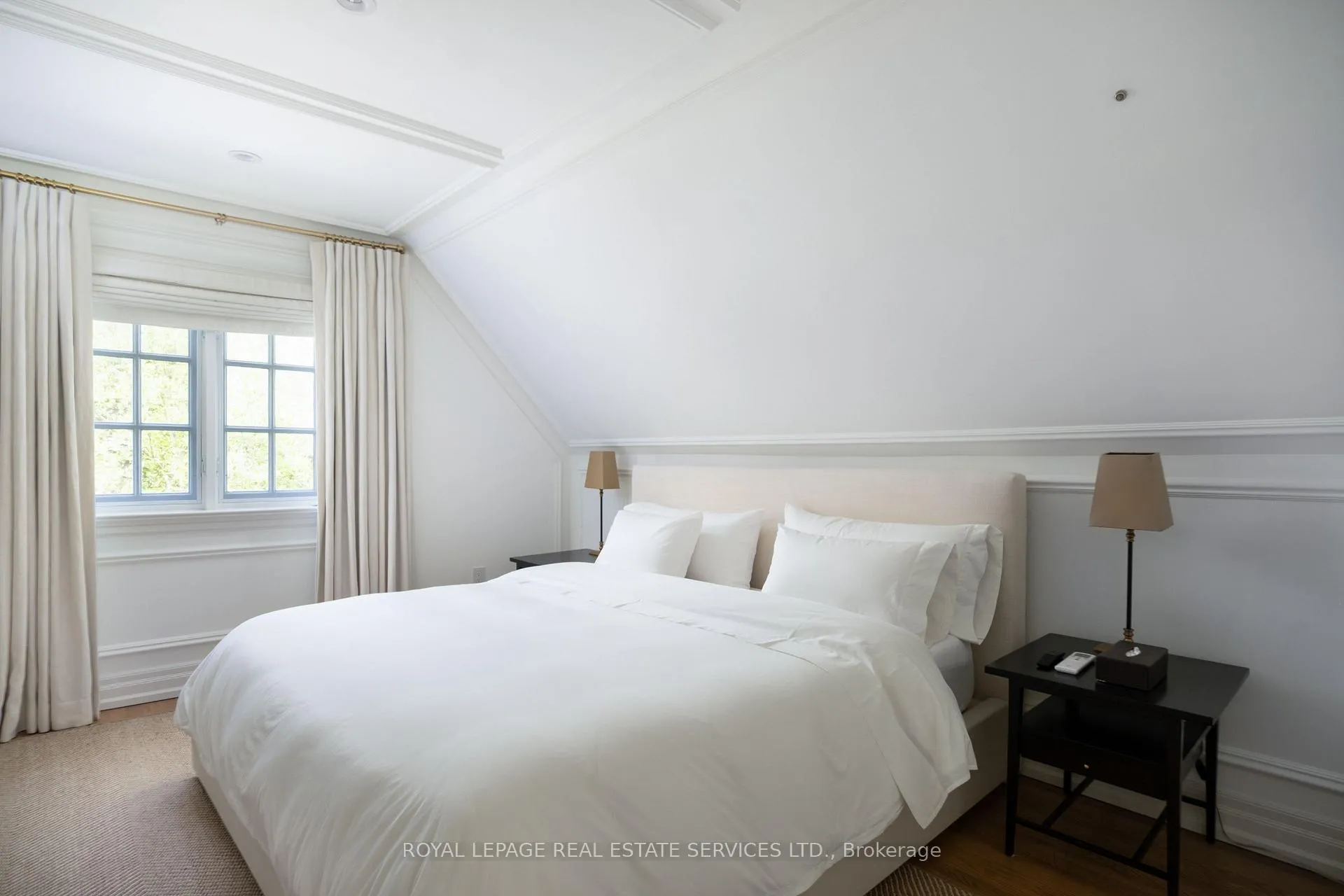 Photo 30 of 80 Binscarth Road, Toronto, Rosedale-Moore Park — HOMEH