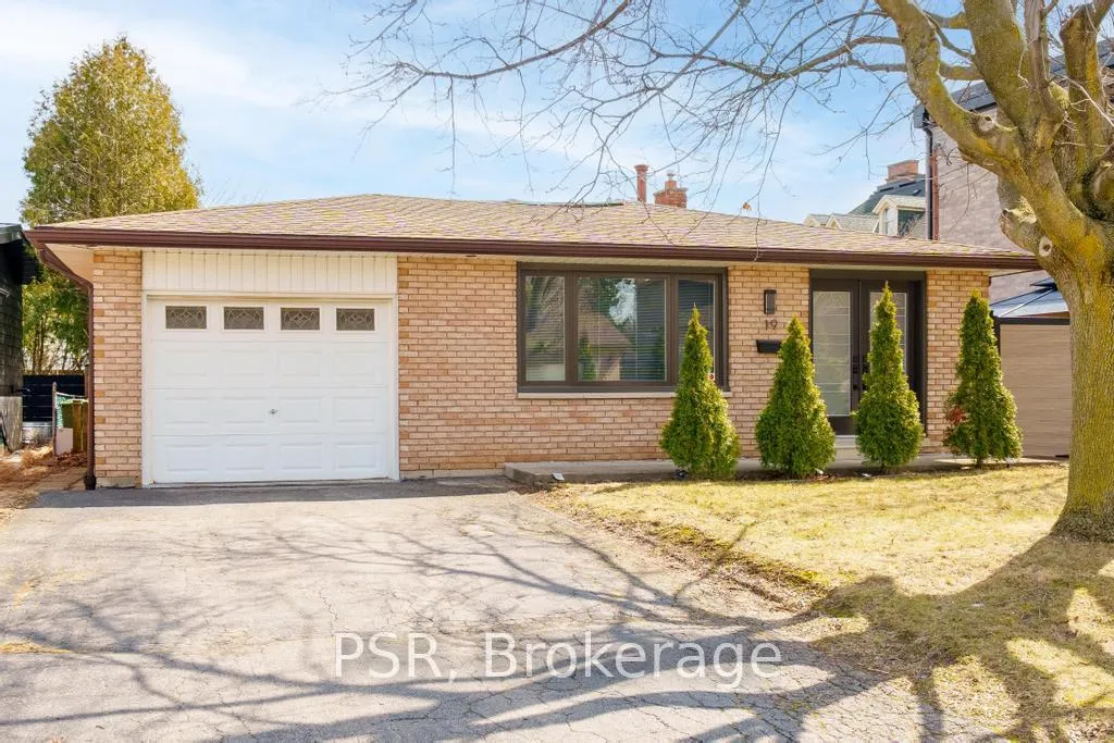 Photo 4 of 19 Glen Forest Drive, Hamilton, Red Hill — HOMEH