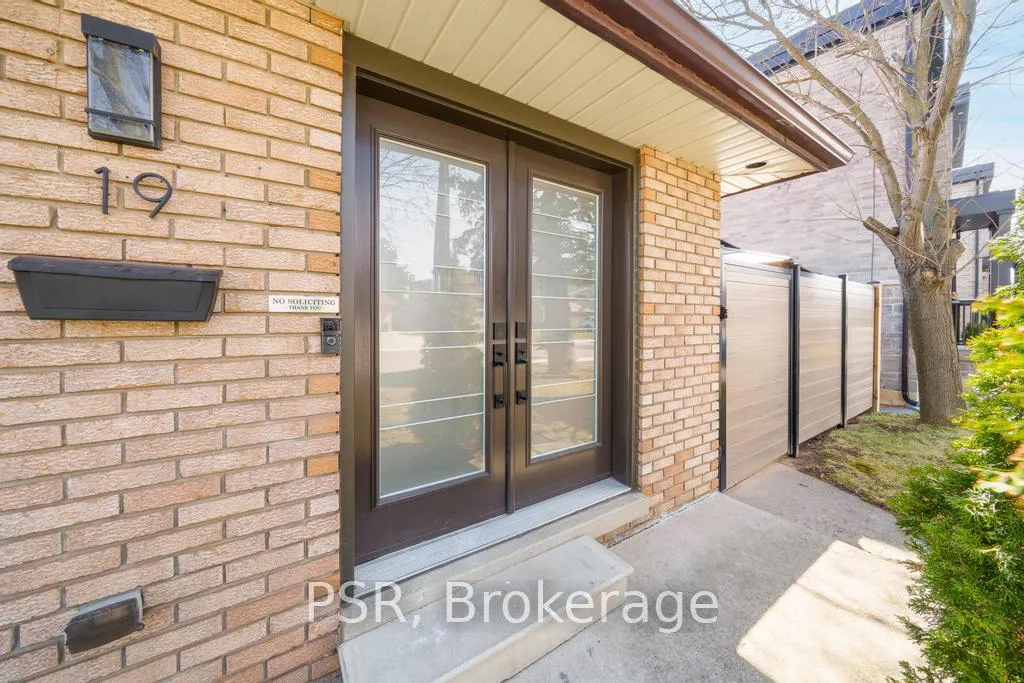Photo 5 of 19 Glen Forest Drive, Hamilton, Red Hill — HOMEH
