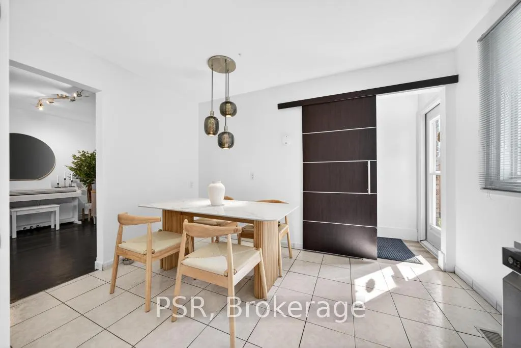 Photo 10 of 19 Glen Forest Drive, Hamilton, Red Hill — HOMEH