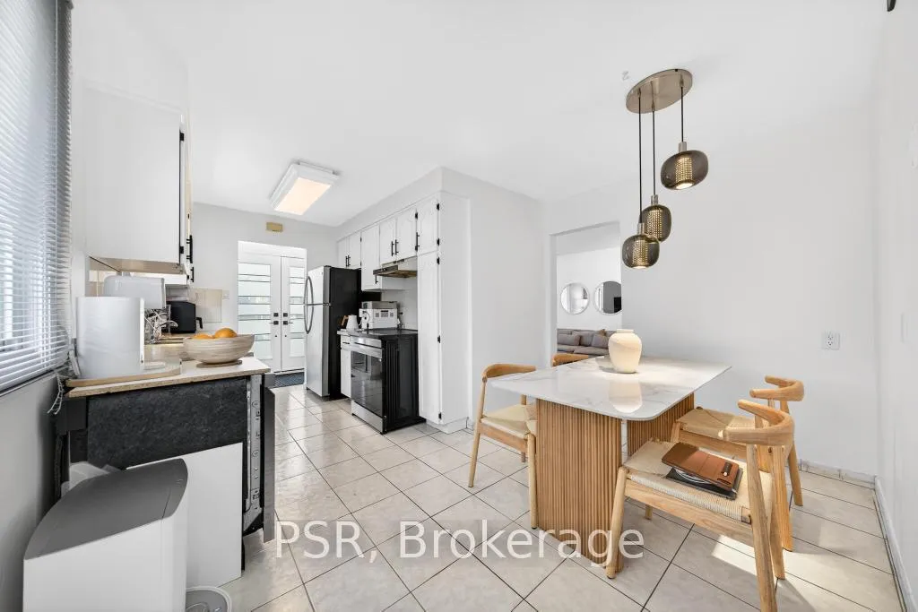 Photo 11 of 19 Glen Forest Drive, Hamilton, Red Hill — HOMEH