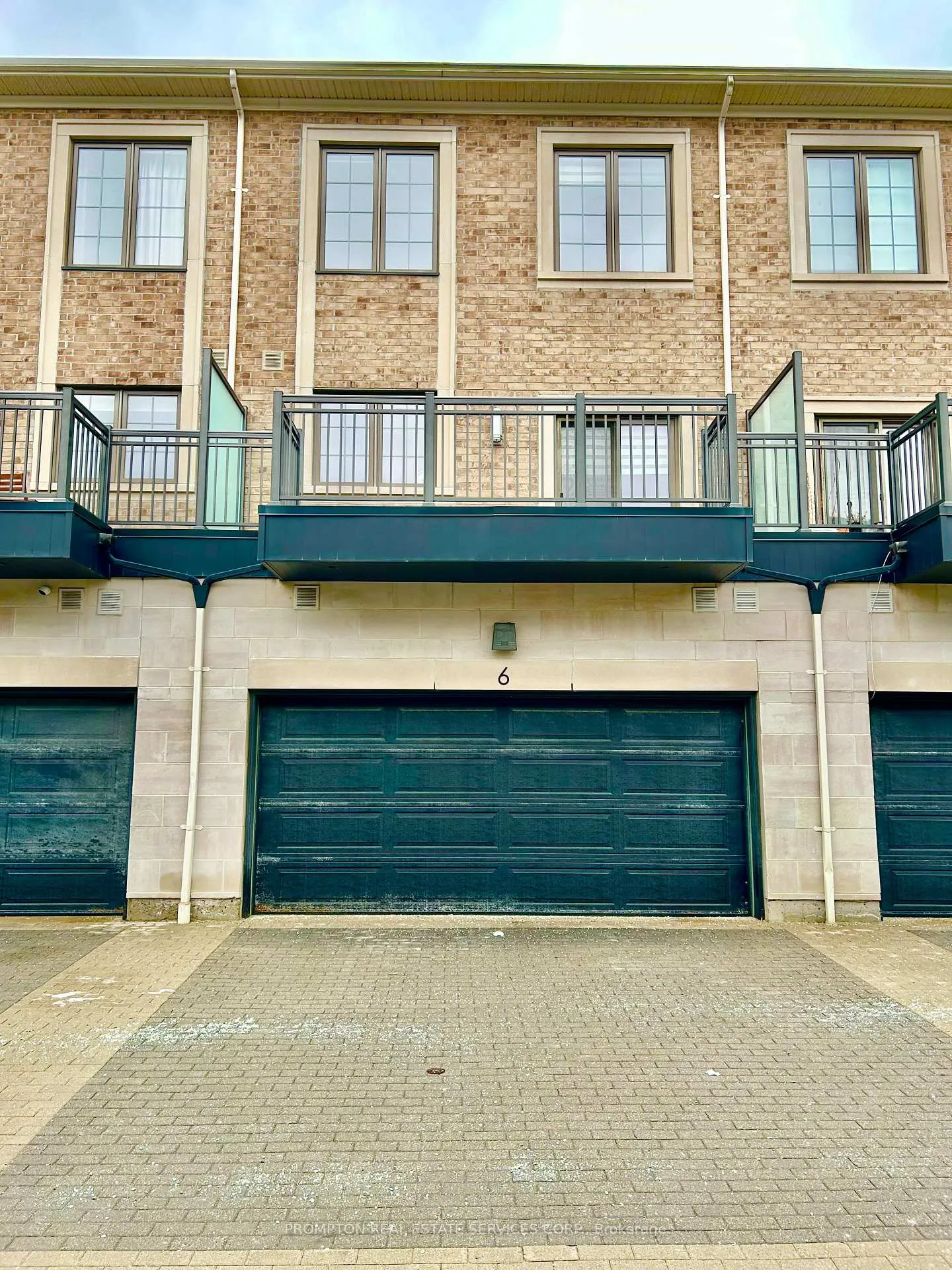 Photo 3 of 6 Mildred Temple Way, Markham, Unionville — HOMEH