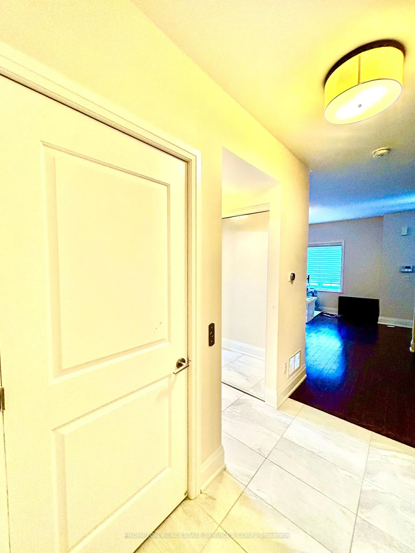 Photo 5 of 6 Mildred Temple Way, Markham, Unionville — HOMEH