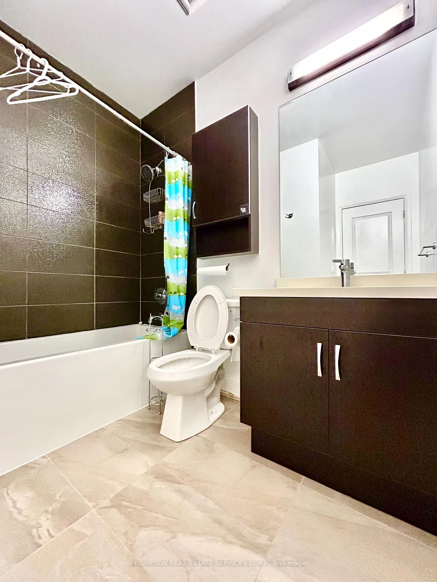 Photo 15 of 6 Mildred Temple Way, Markham, Unionville — HOMEH