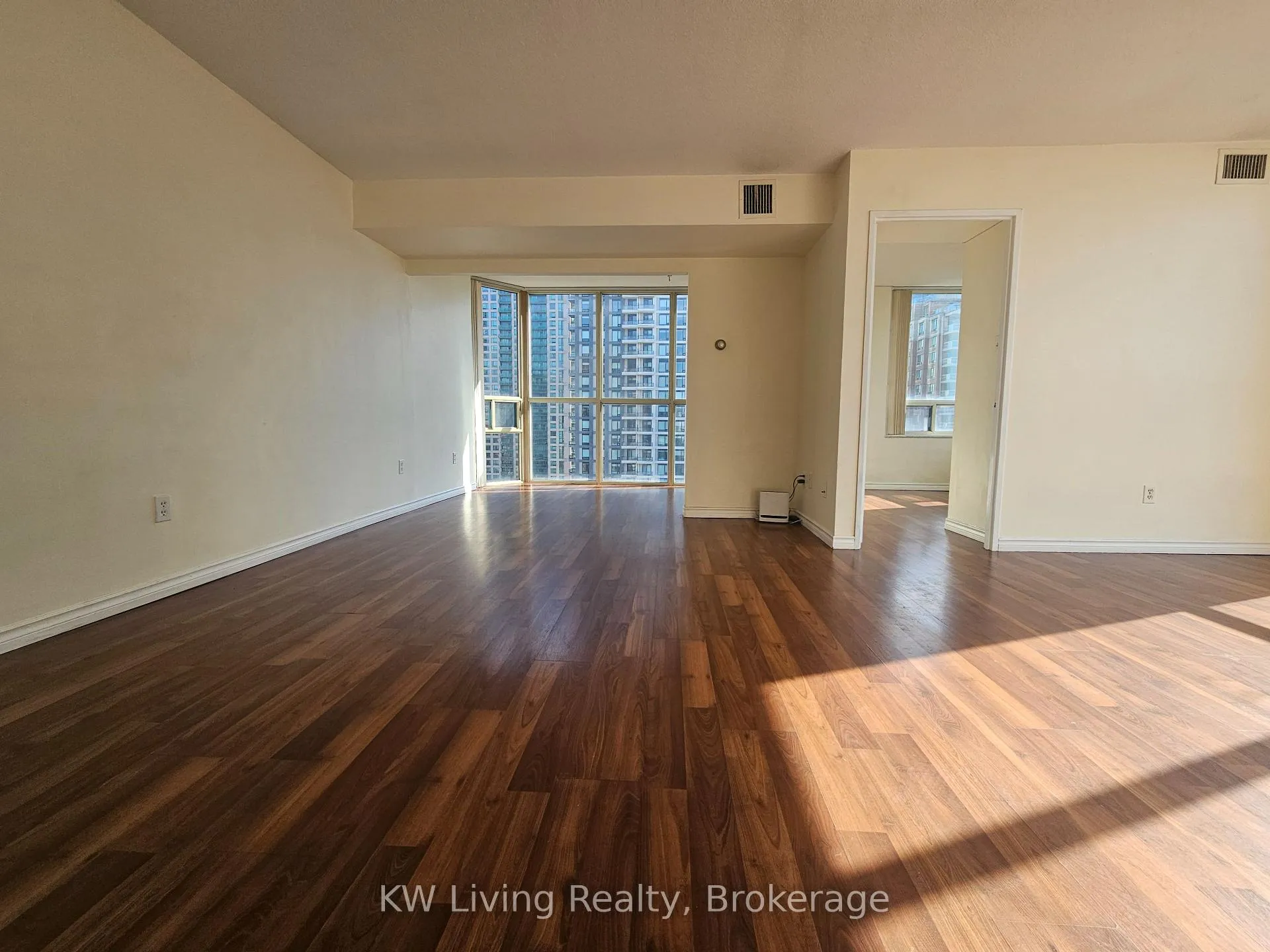 Front of Unit 1503, 285 Enfield Place