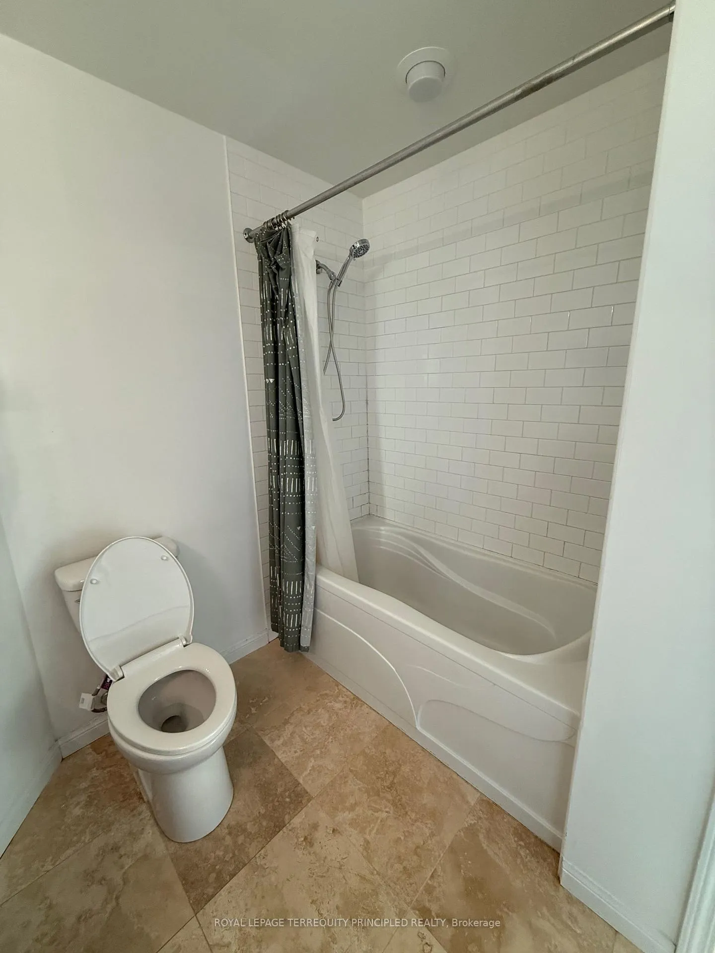 Photo 12 of Unit 1403, 15 Windermere Avenue, Toronto, High Park-Swansea — HOMEH