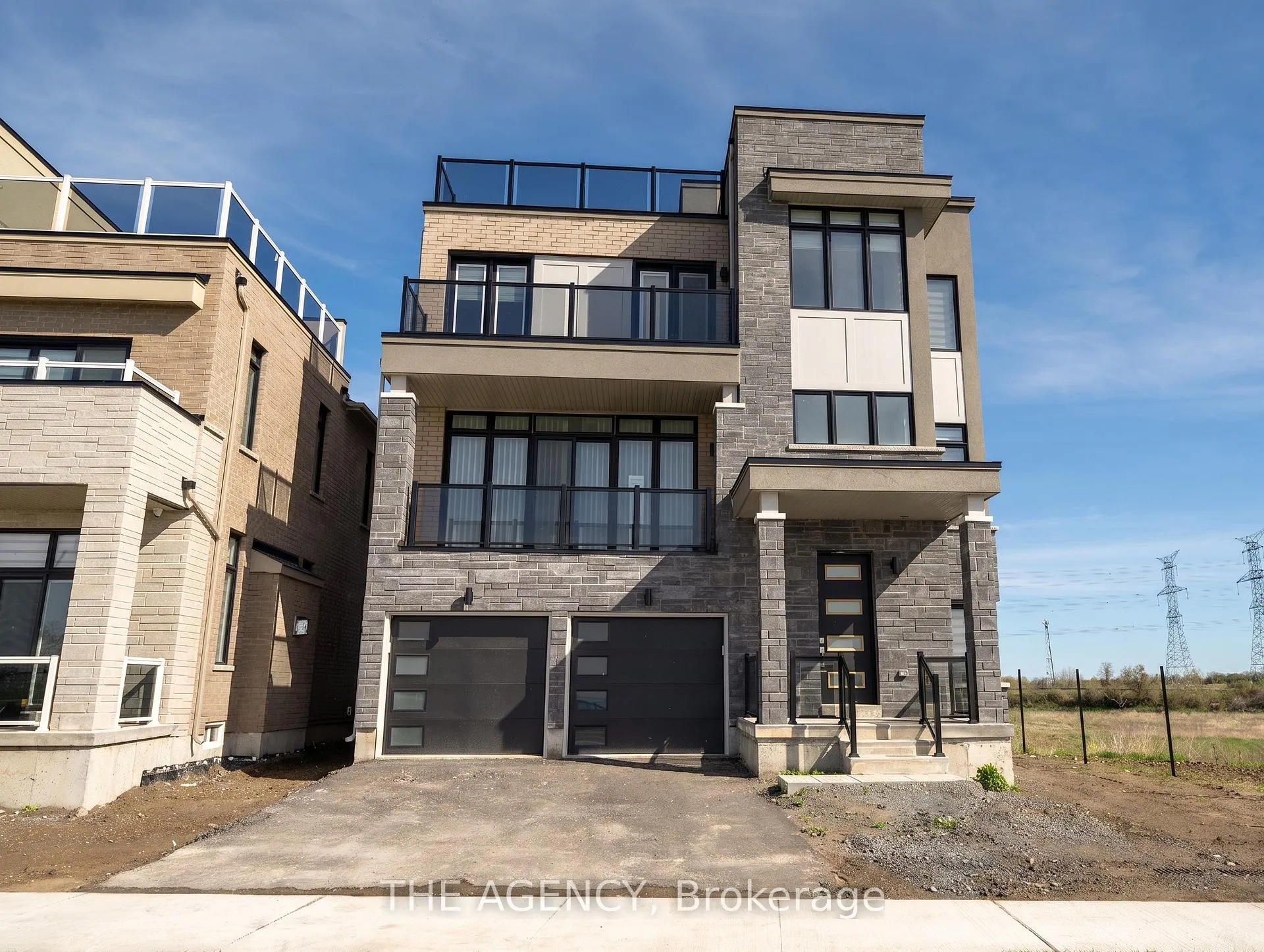 Photo 1 of 275 Port Darlington Road, Clarington, Bowmanville — HOMEH
