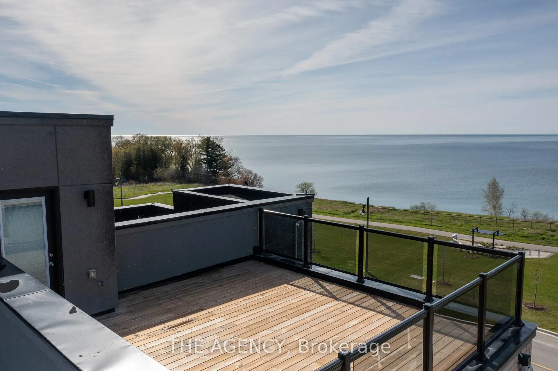 Photo 6 of 275 Port Darlington Road, Clarington, Bowmanville — HOMEH