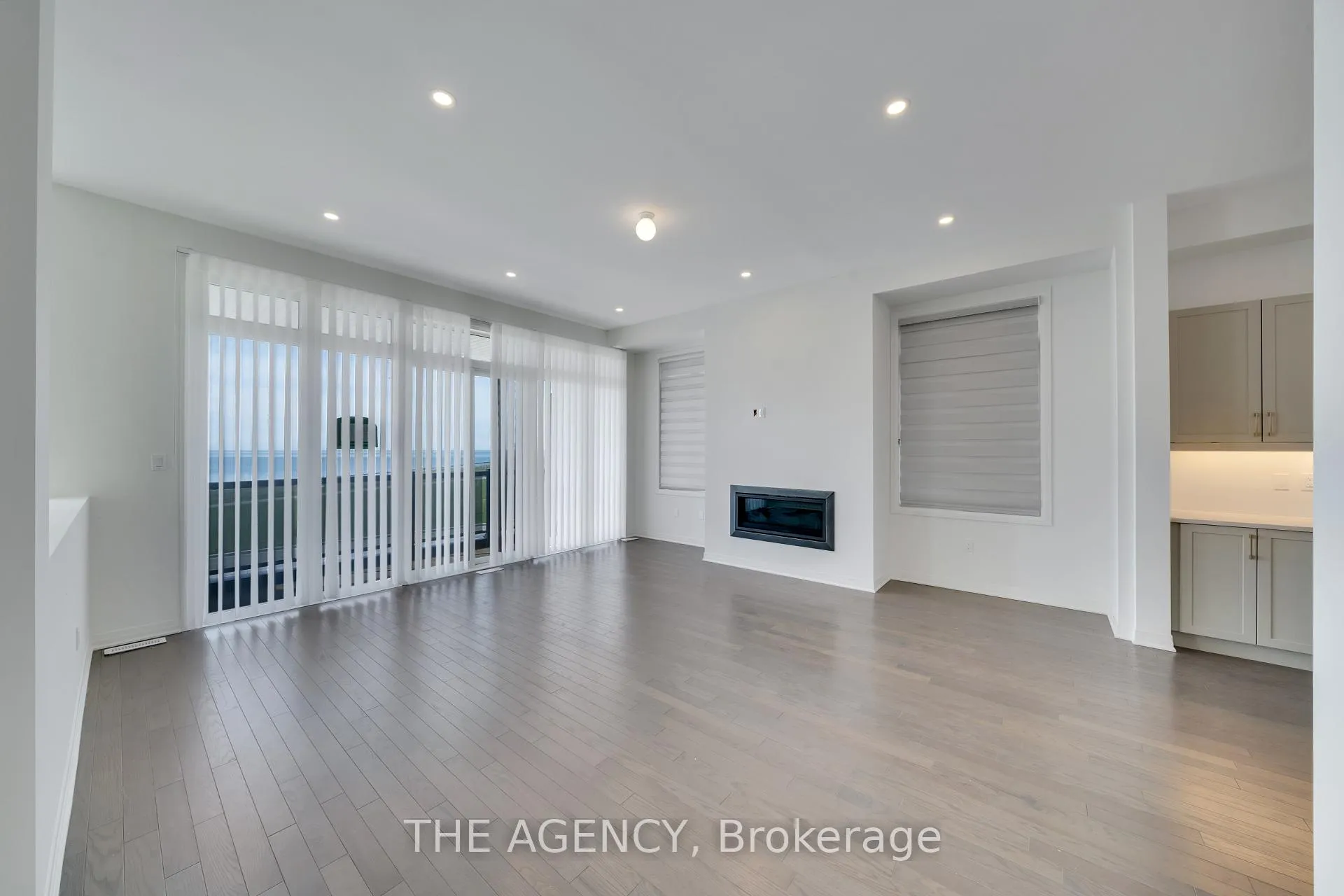Photo 9 of 275 Port Darlington Road, Clarington, Bowmanville — HOMEH