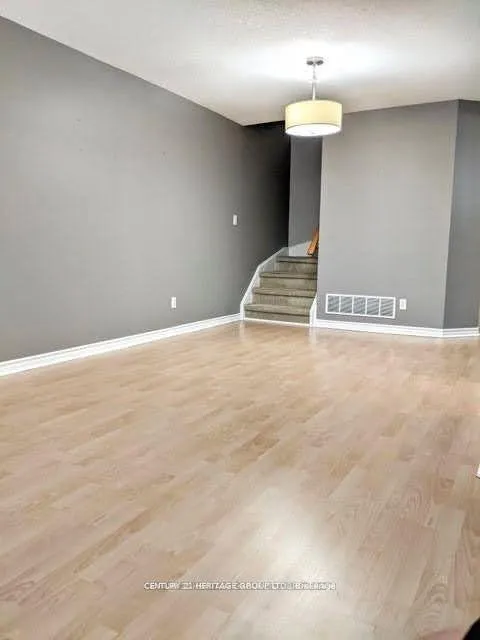 Photo 2 of Unit 81, 151 Townsgate Drive, Vaughan, Crestwood-Springfarm-Yorkhill — HOMEH
