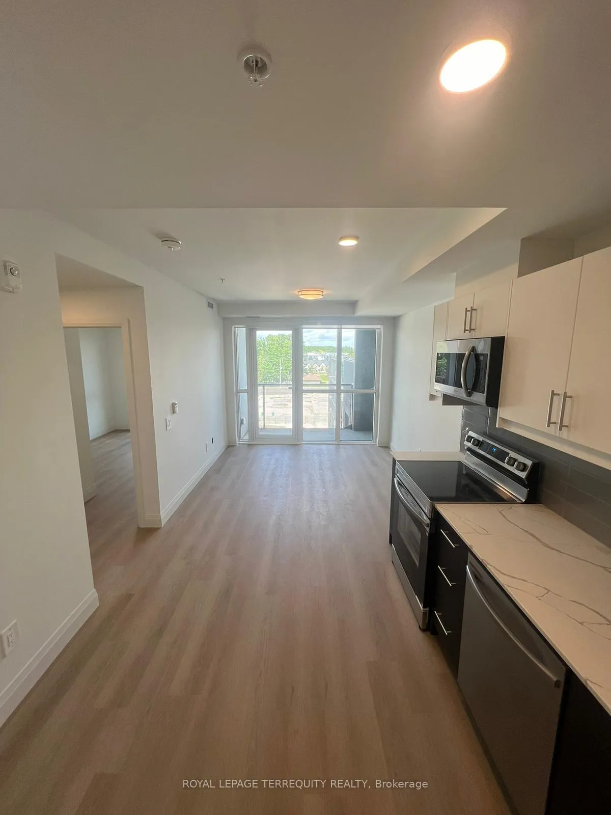 Photo 9 of Unit 501, 1333 Weber Street E, Kitchener, Stanley Park — HOMEH