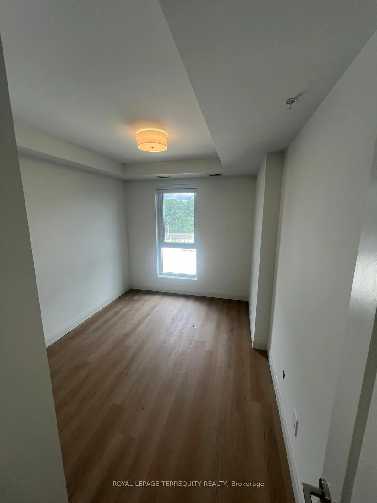 Photo 17 of Unit 501, 1333 Weber Street E, Kitchener, Stanley Park — HOMEH