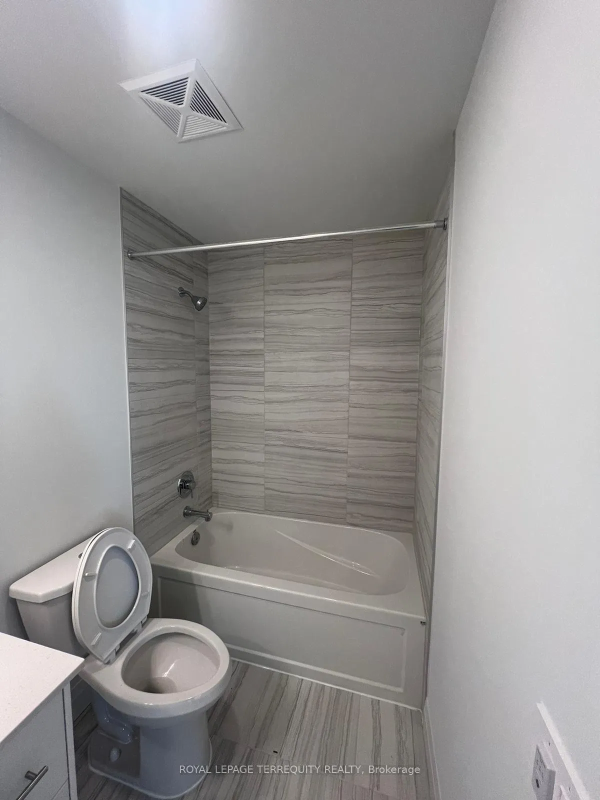 Photo 23 of Unit 501, 1333 Weber Street E, Kitchener, Stanley Park — HOMEH