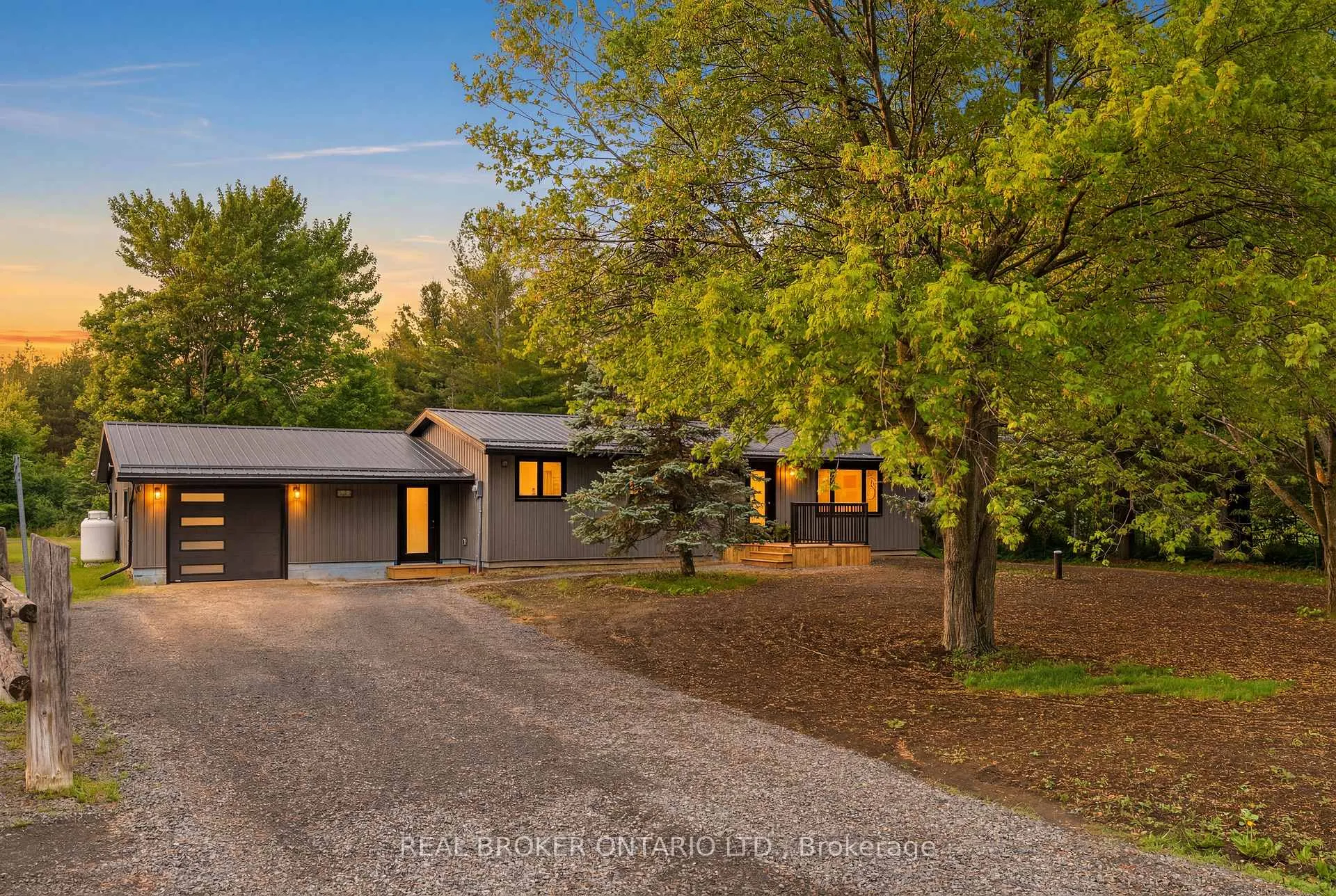 Front of 2627 Donnelly Drive