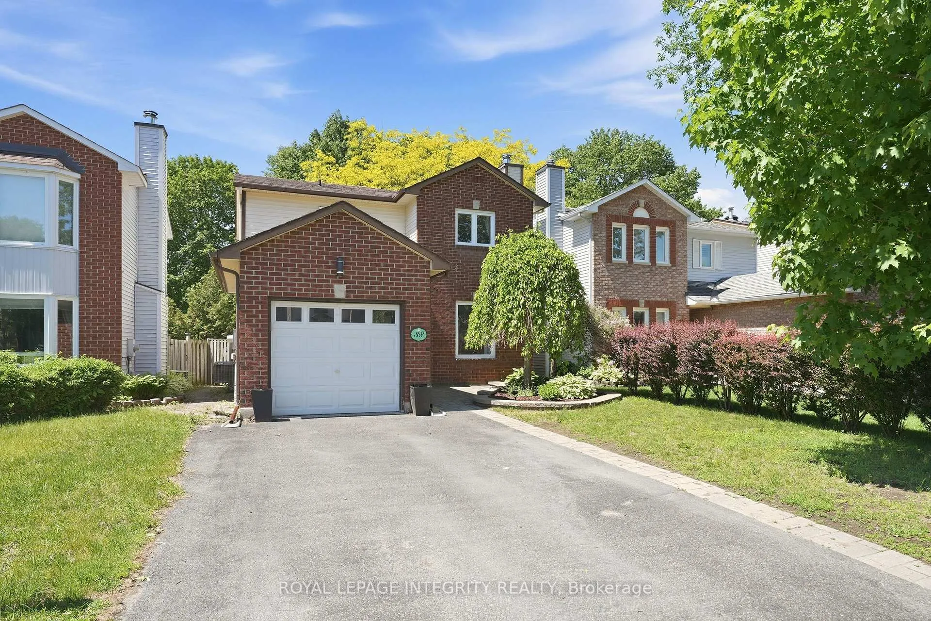 Photo 2 of 38 Victor Street, Ottawa, Stittsville (Central) — HOMEH