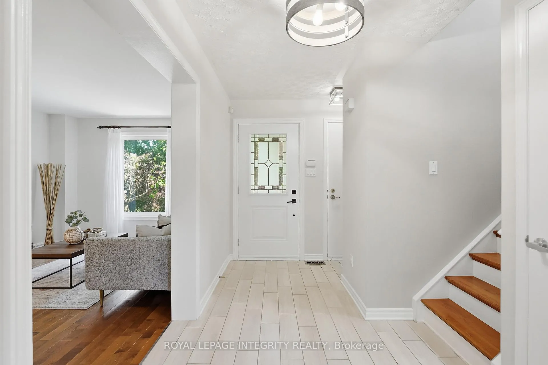 Photo 4 of 38 Victor Street, Ottawa, Stittsville (Central) — HOMEH