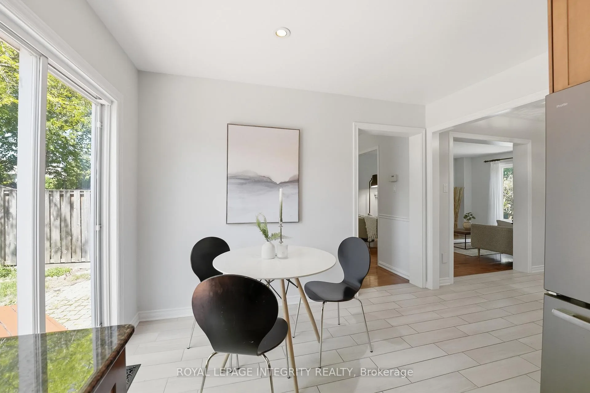 Photo 18 of 38 Victor Street, Ottawa, Stittsville (Central) — HOMEH