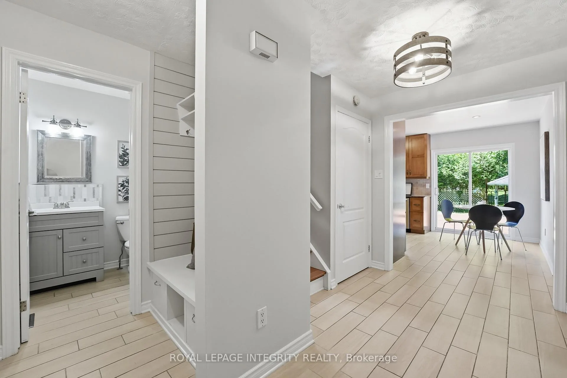 Photo 19 of 38 Victor Street, Ottawa, Stittsville (Central) — HOMEH