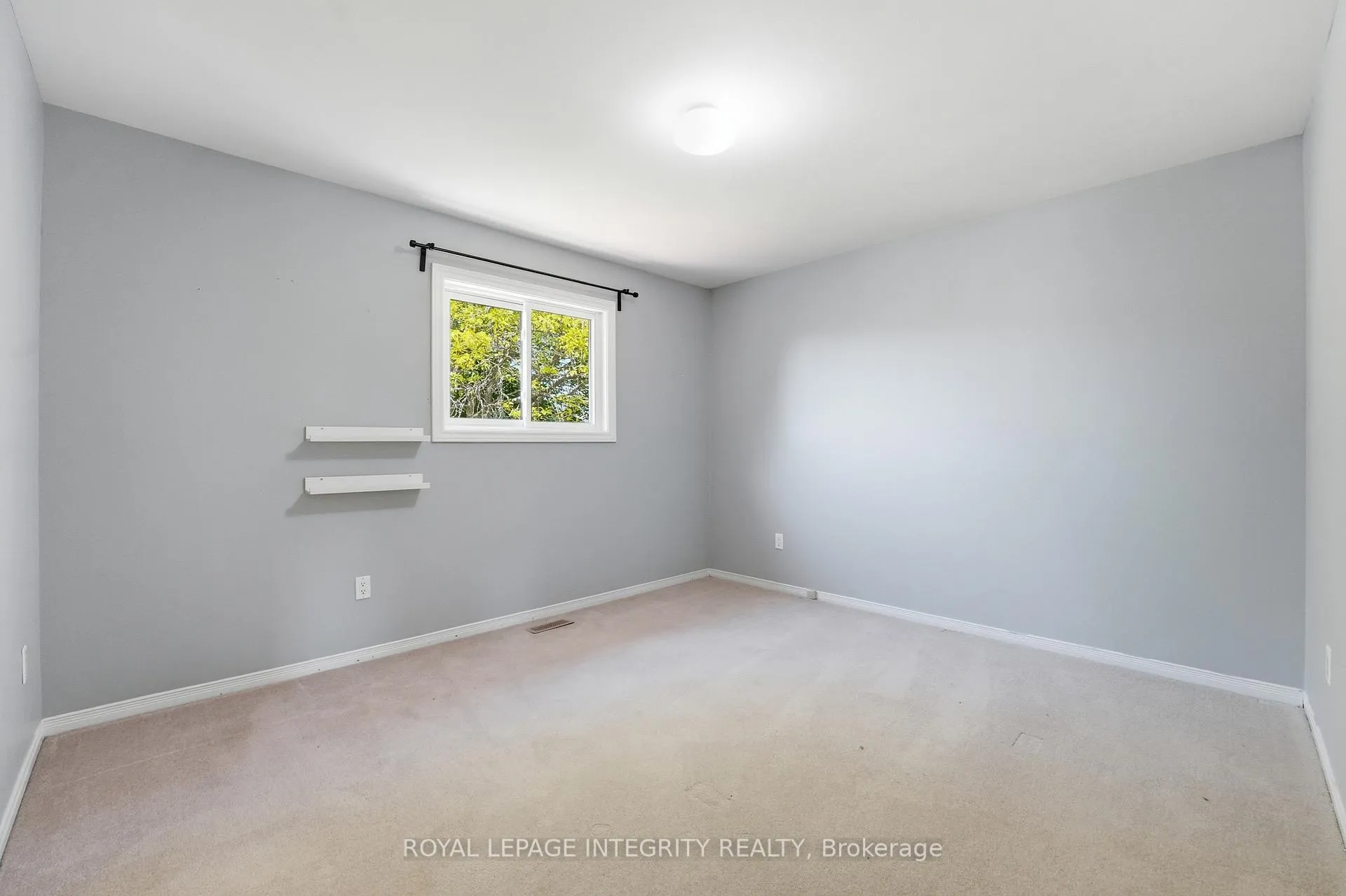 Photo 28 of 38 Victor Street, Ottawa, Stittsville (Central) — HOMEH