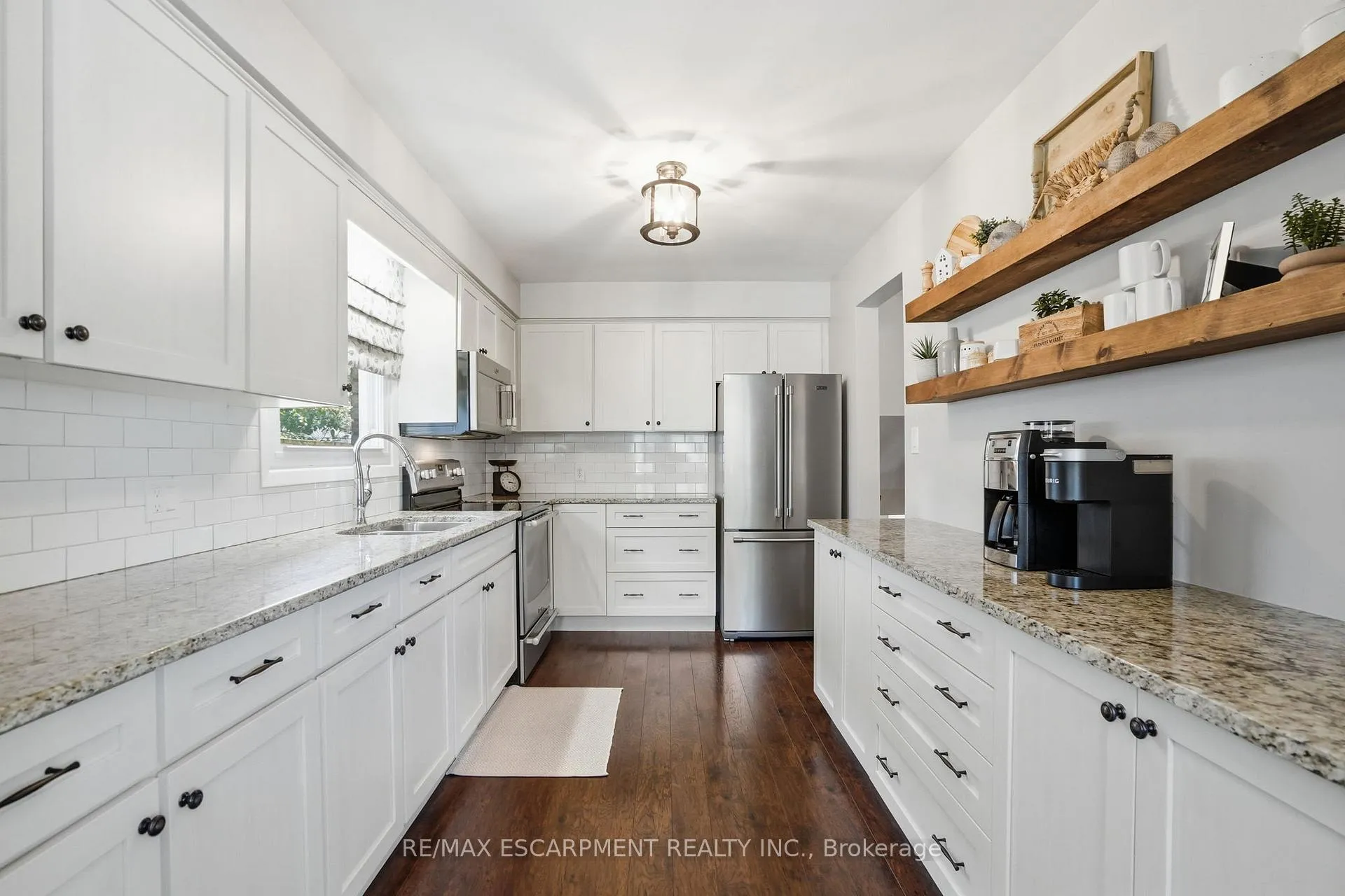 Photo 10 of 92 Watt Avenue, Welland, Lincoln/Crowland — HOMEH