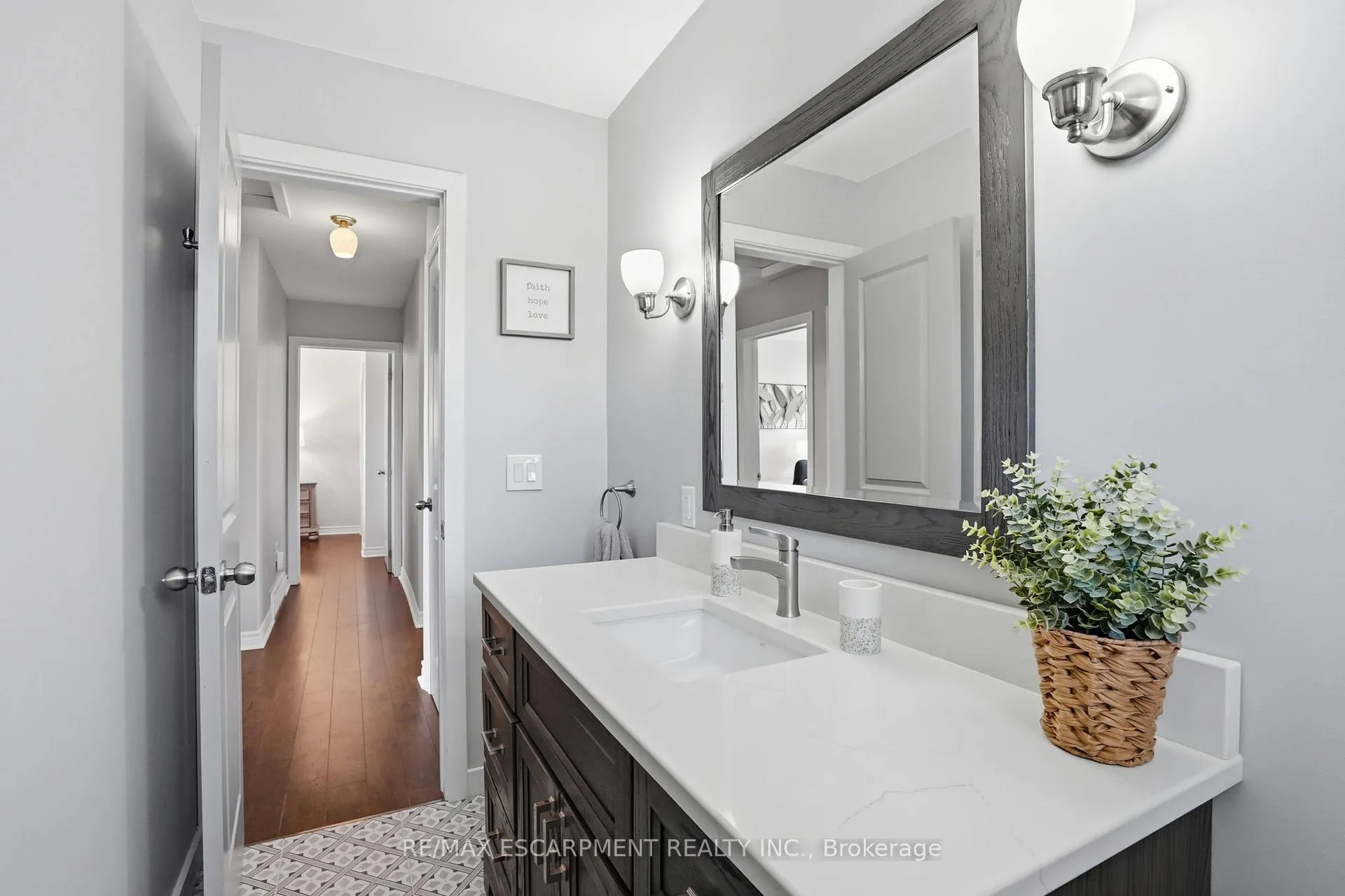 Photo 23 of 92 Watt Avenue, Welland, Lincoln/Crowland — HOMEH