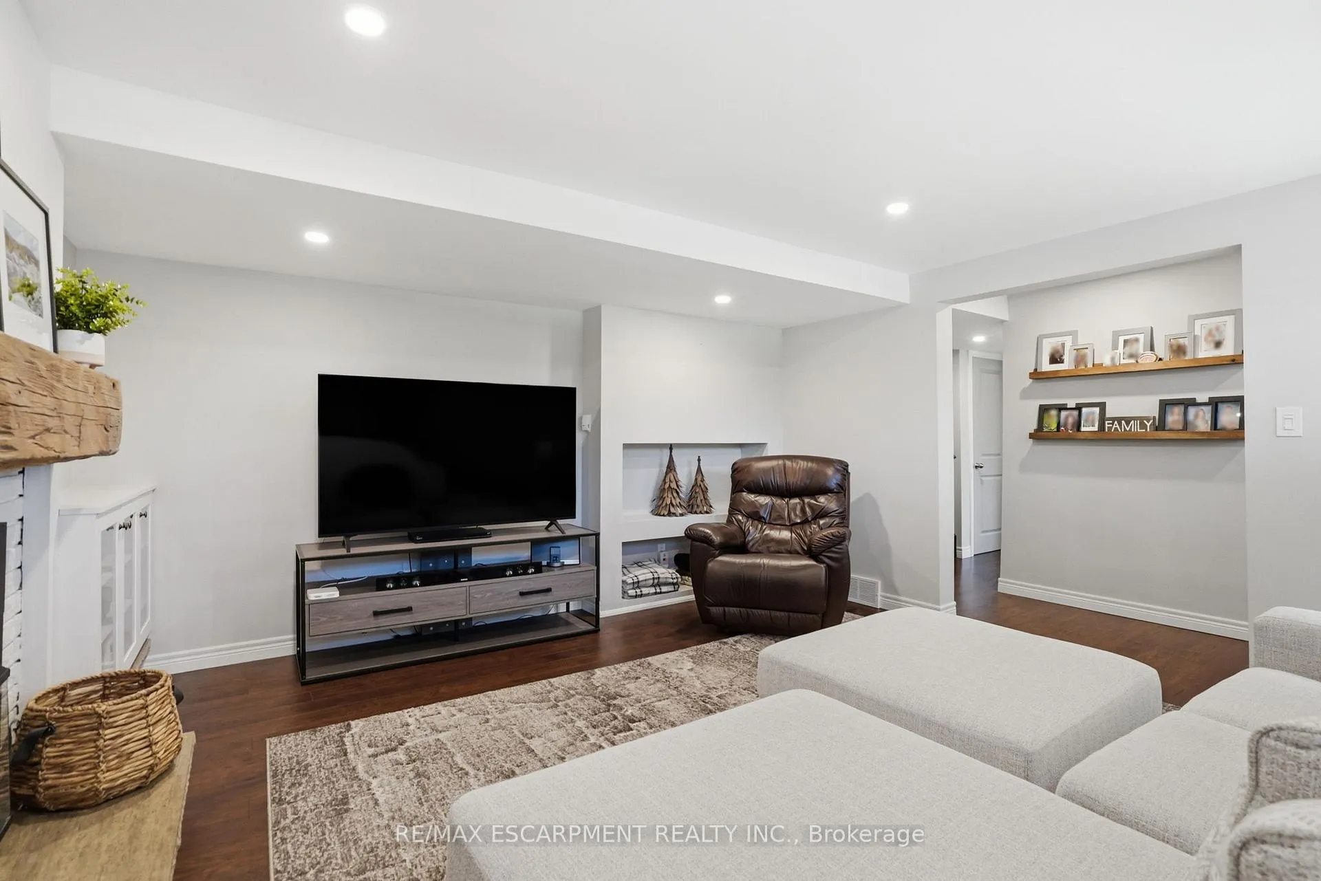 Photo 28 of 92 Watt Avenue, Welland, Lincoln/Crowland — HOMEH