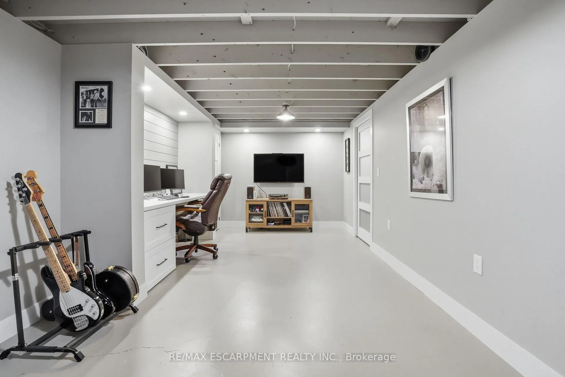 Photo 33 of 92 Watt Avenue, Welland, Lincoln/Crowland — HOMEH