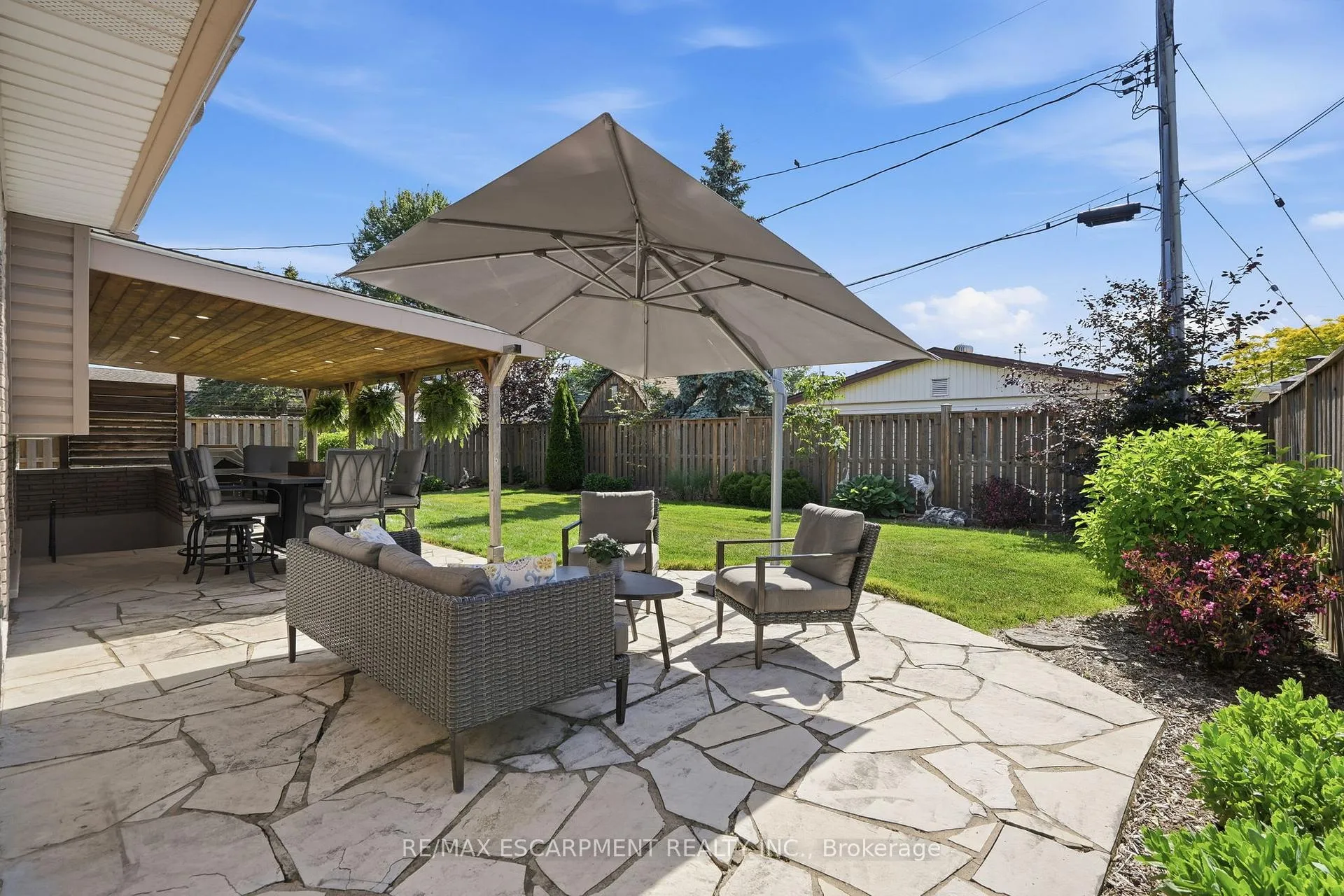 Photo 40 of 92 Watt Avenue, Welland, Lincoln/Crowland — HOMEH
