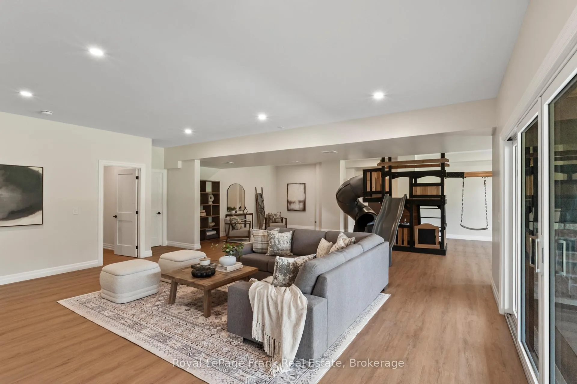 Photo 30 of 57 Bradley Boulevard, Clarington, Rural Clarington — HOMEH