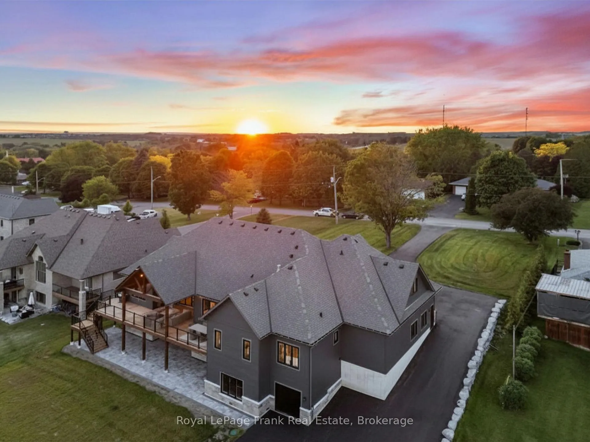 Photo 48 of 57 Bradley Boulevard, Clarington, Rural Clarington — HOMEH