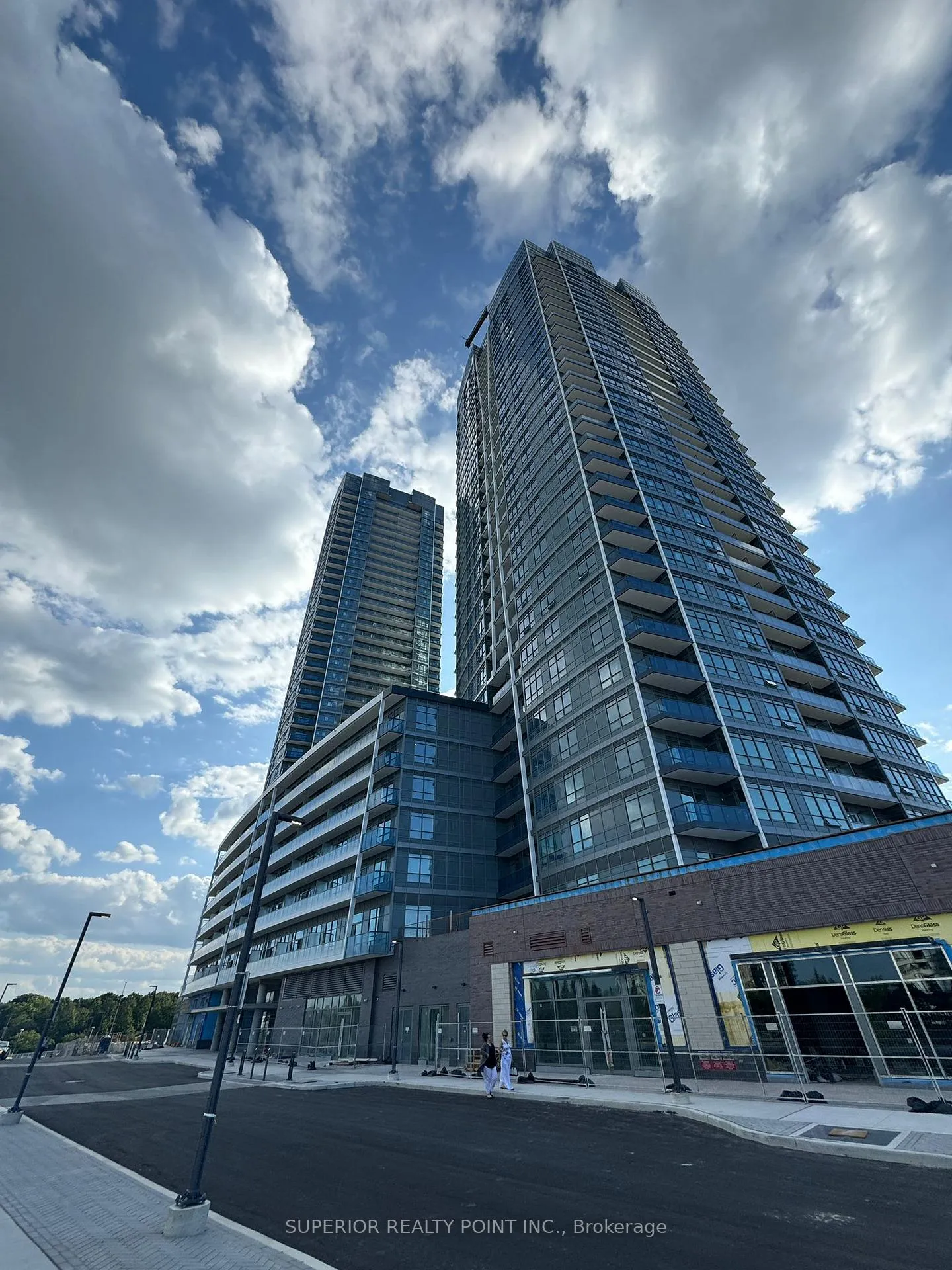 Photo 1 of Unit 314, 30 Upper Mall Way, Vaughan, Brownridge — HOMEH