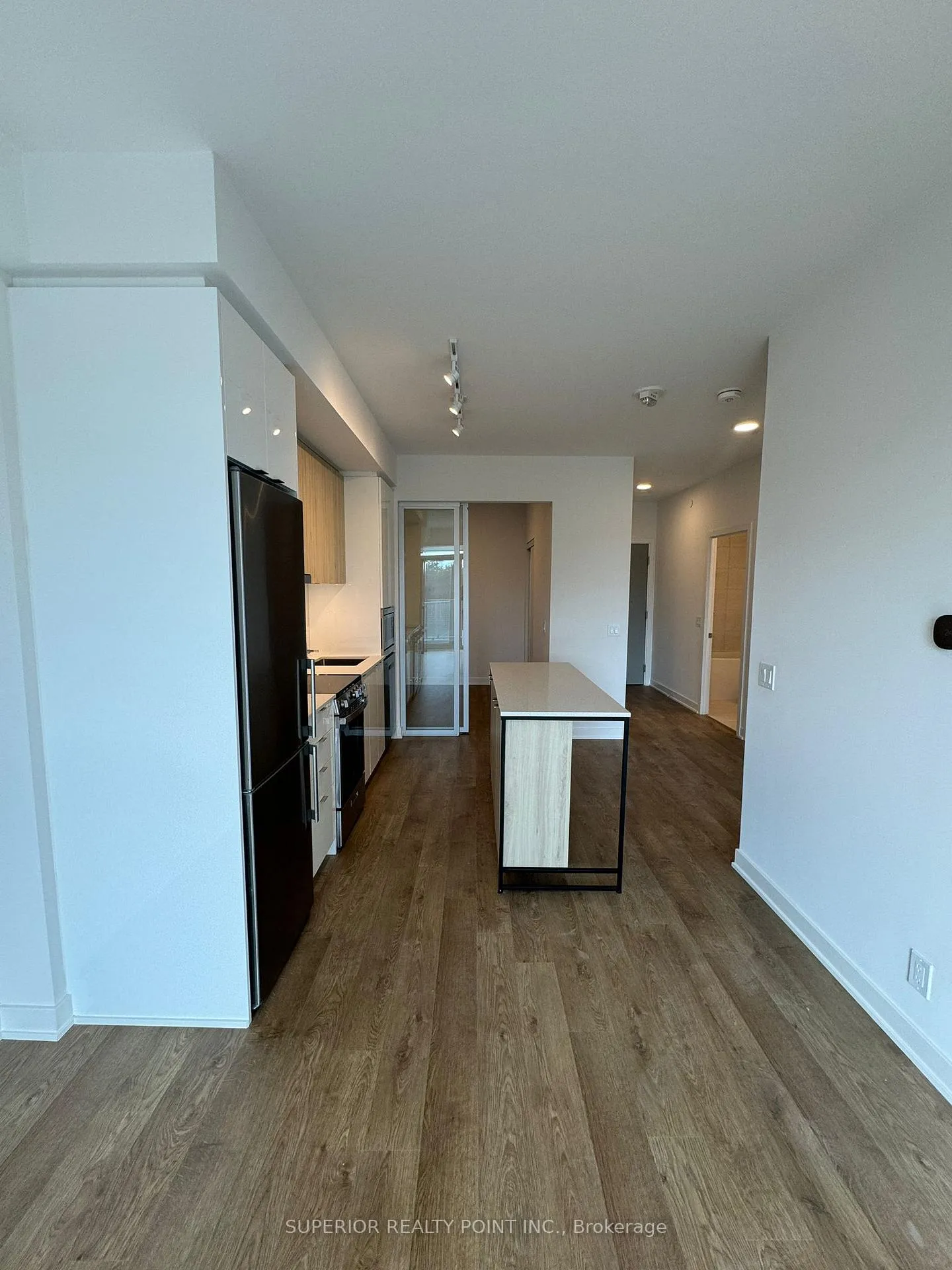 Photo 2 of Unit 314, 30 Upper Mall Way, Vaughan, Brownridge — HOMEH