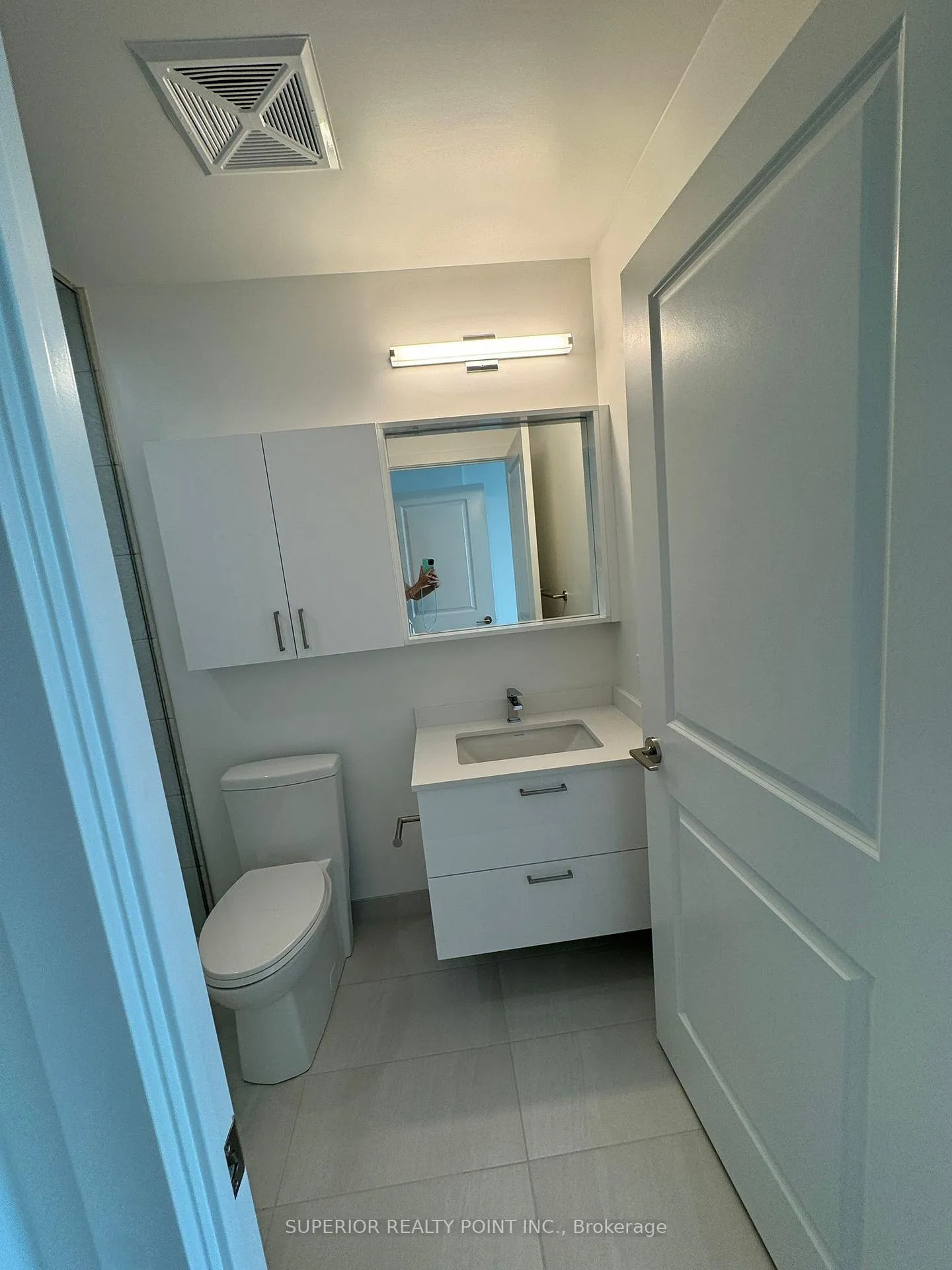 Photo 6 of Unit 314, 30 Upper Mall Way, Vaughan, Brownridge — HOMEH