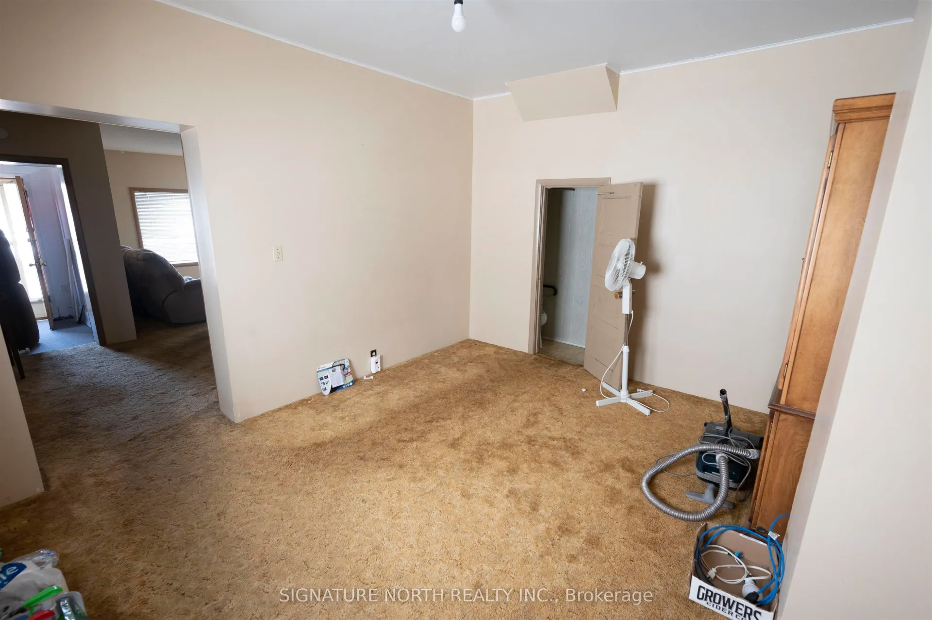 Photo 6 of 519 Prince Arthur Boulevard, Thunder Bay, East End — HOMEH