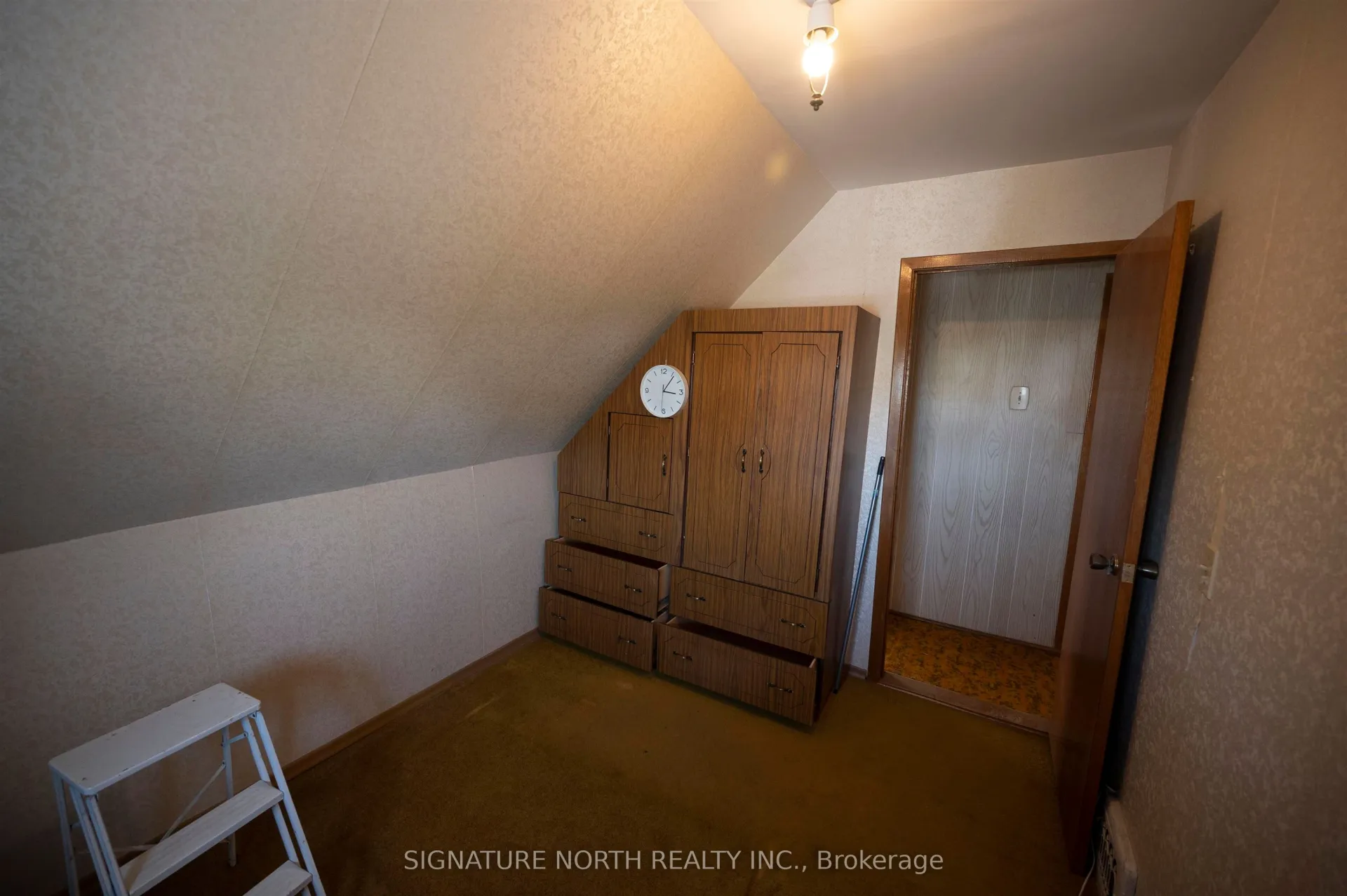Photo 15 of 519 Prince Arthur Boulevard, Thunder Bay, East End — HOMEH