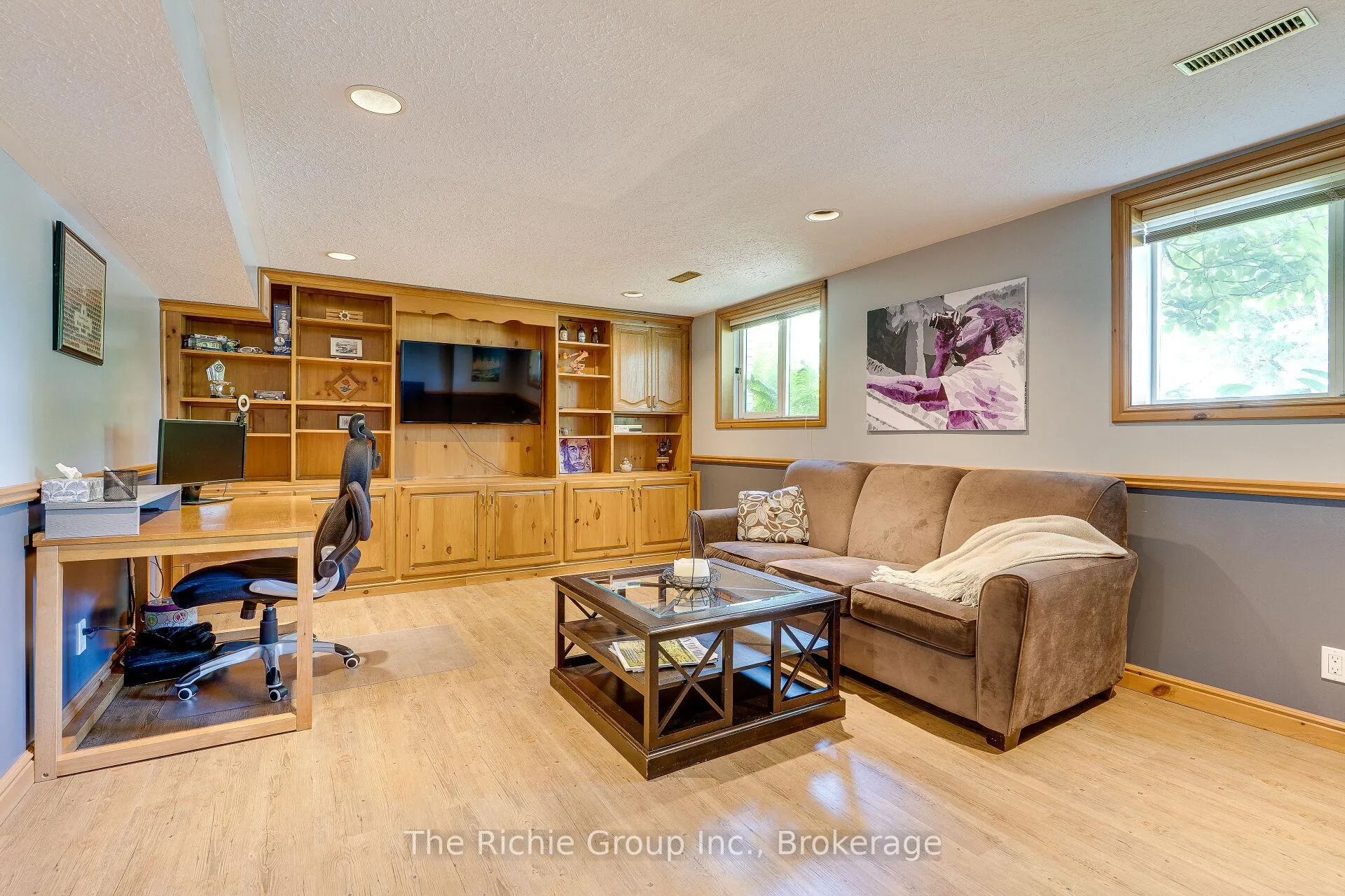 Photo 17 of 34 Hilltop Drive, Caledon, Caledon East — HOMEH