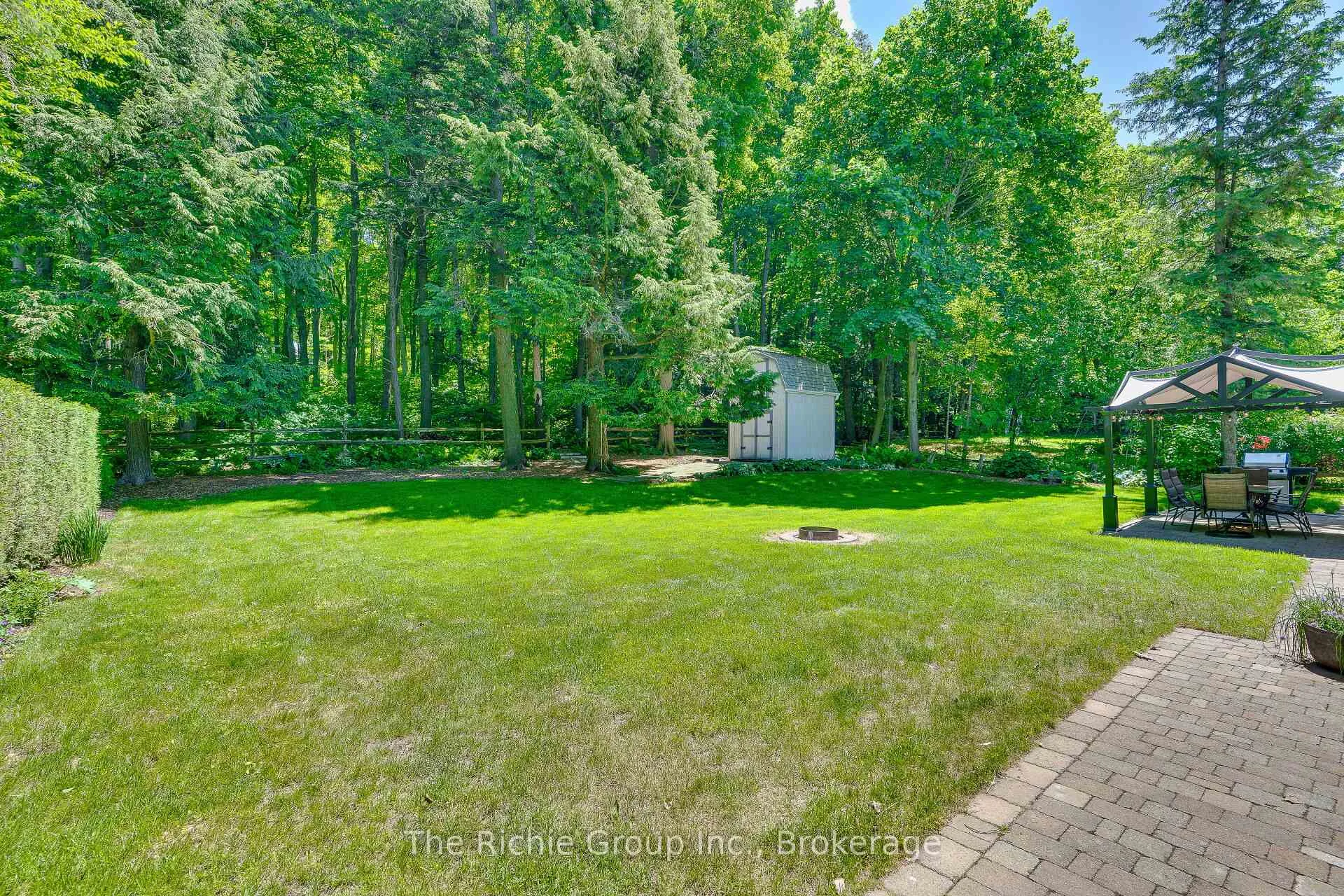 Photo 21 of 34 Hilltop Drive, Caledon, Caledon East — HOMEH