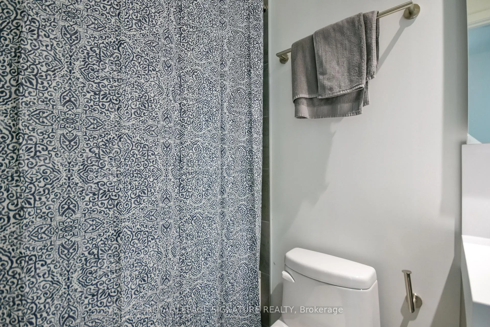 Photo 22 of Unit 1505, 39 Mary Street, Barrie, City Centre — HOMEH