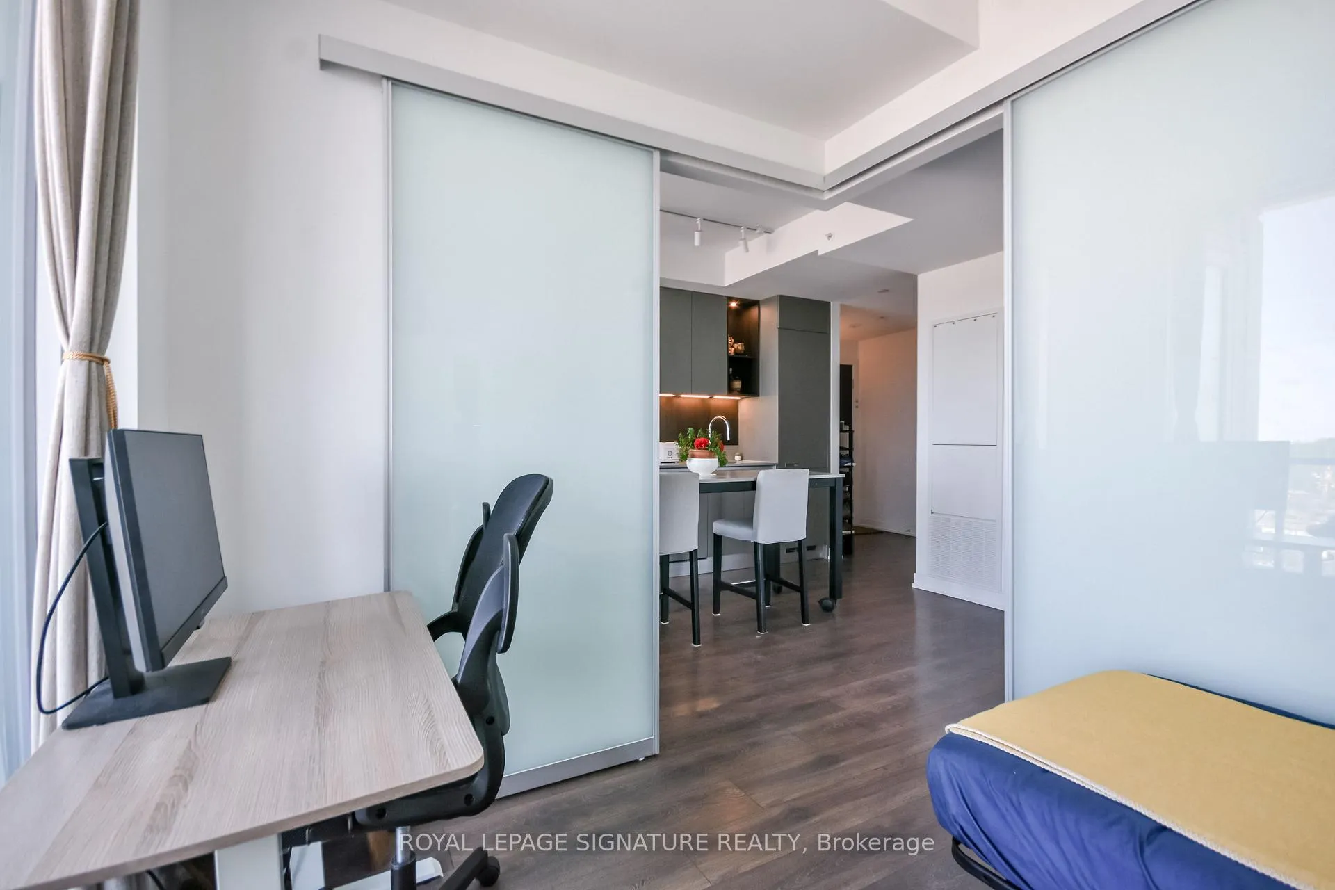 Photo 25 of Unit 1505, 39 Mary Street, Barrie, City Centre — HOMEH