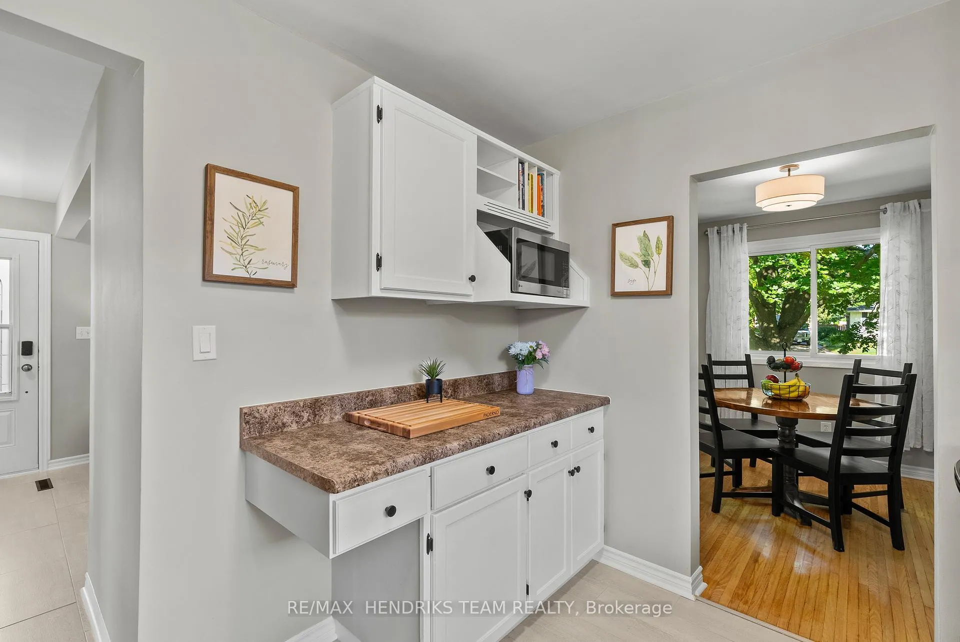 Photo 11 of 111 Meredith Drive, St. Catharines, Carlton/Bunting — HOMEH