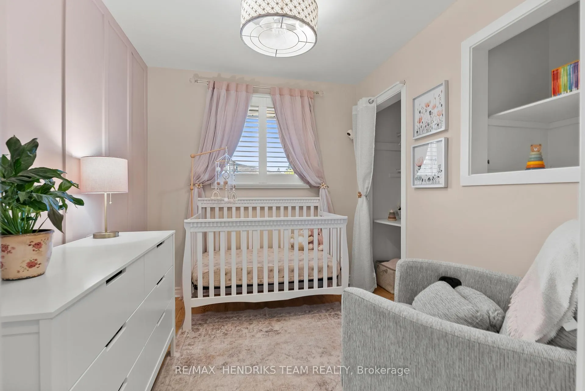 Photo 15 of 111 Meredith Drive, St. Catharines, Carlton/Bunting — HOMEH