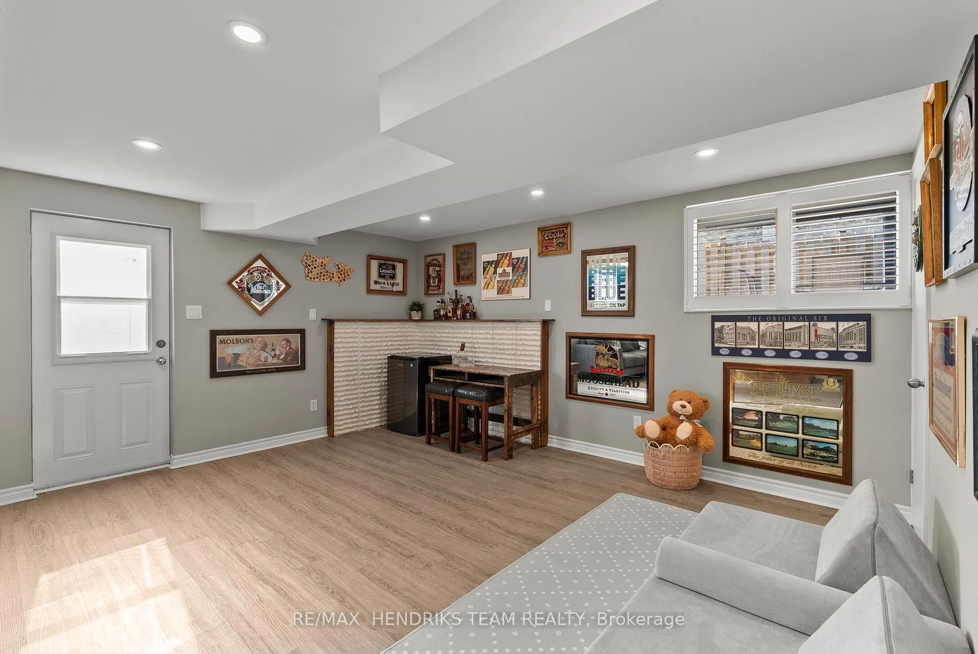Photo 23 of 111 Meredith Drive, St. Catharines, Carlton/Bunting — HOMEH