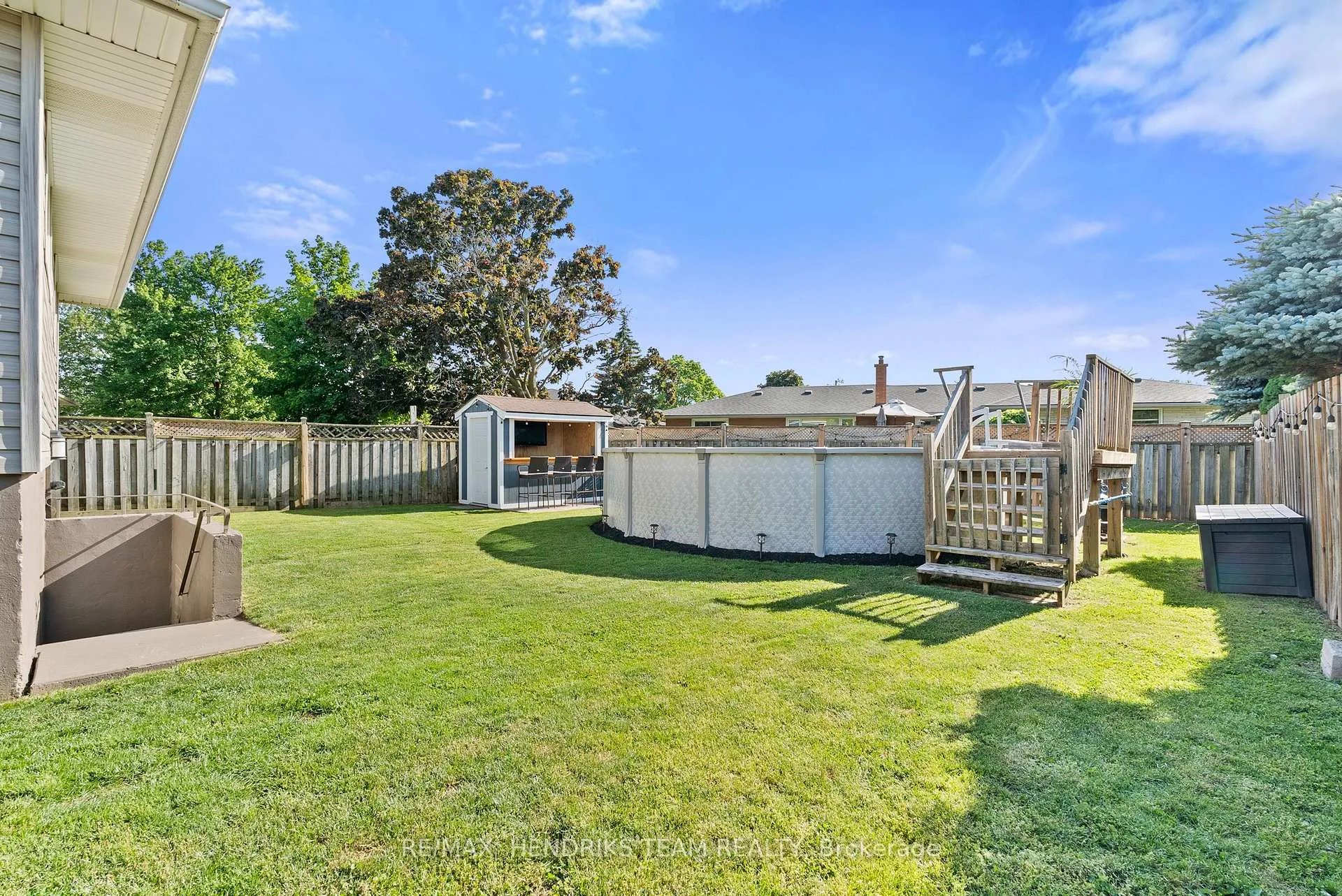 Photo 28 of 111 Meredith Drive, St. Catharines, Carlton/Bunting — HOMEH