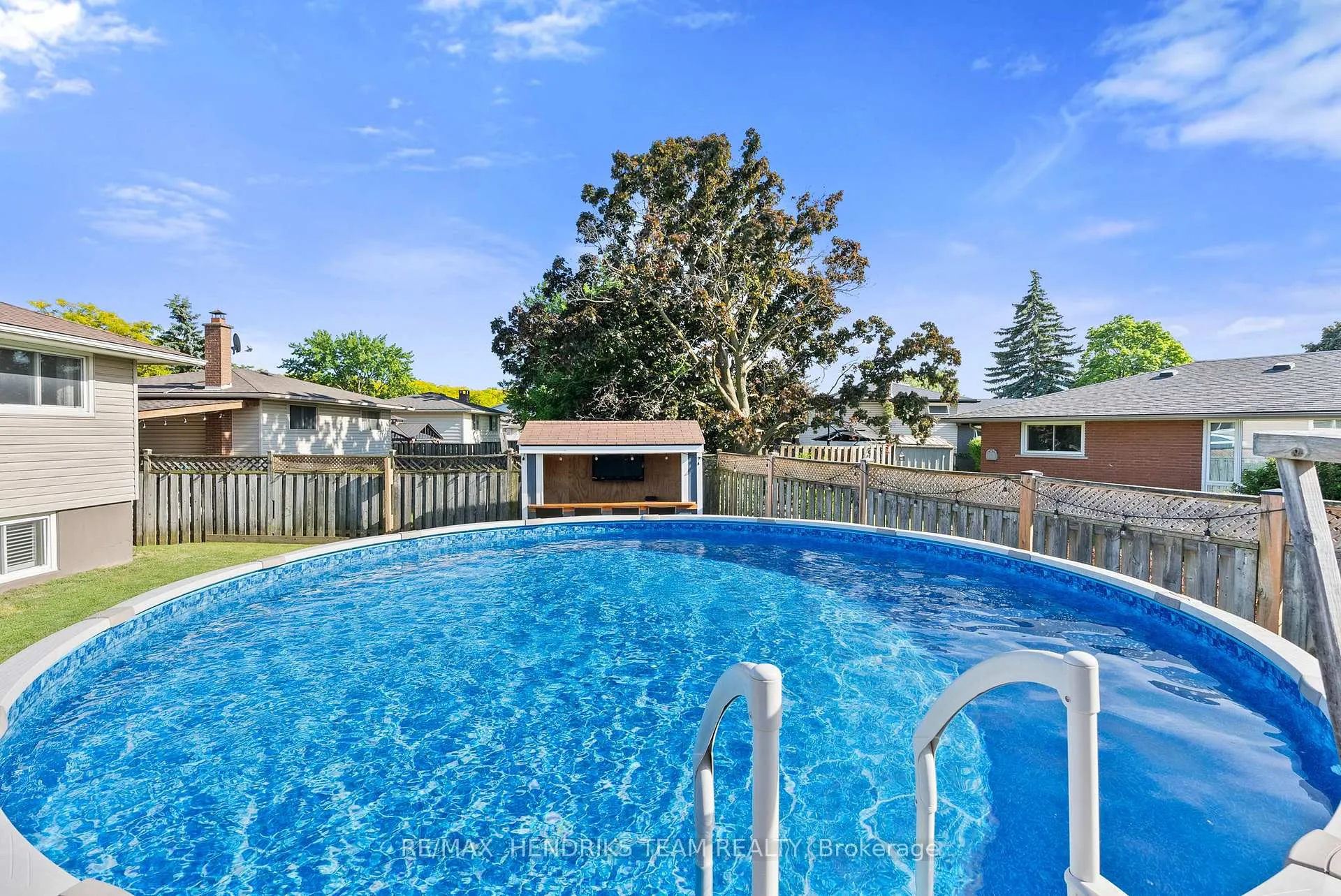 Photo 29 of 111 Meredith Drive, St. Catharines, Carlton/Bunting — HOMEH