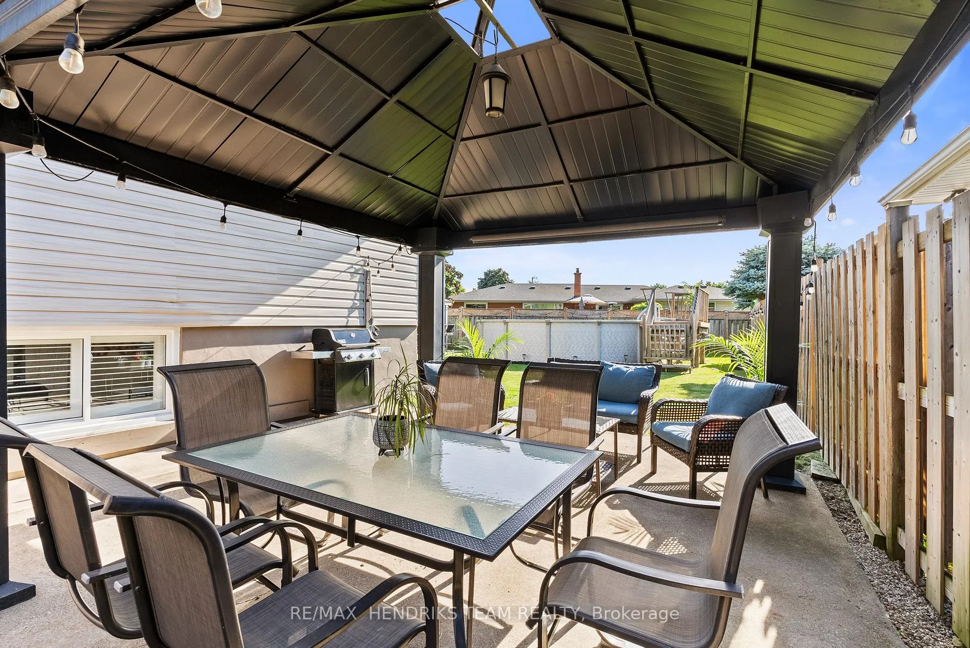 Photo 31 of 111 Meredith Drive, St. Catharines, Carlton/Bunting — HOMEH