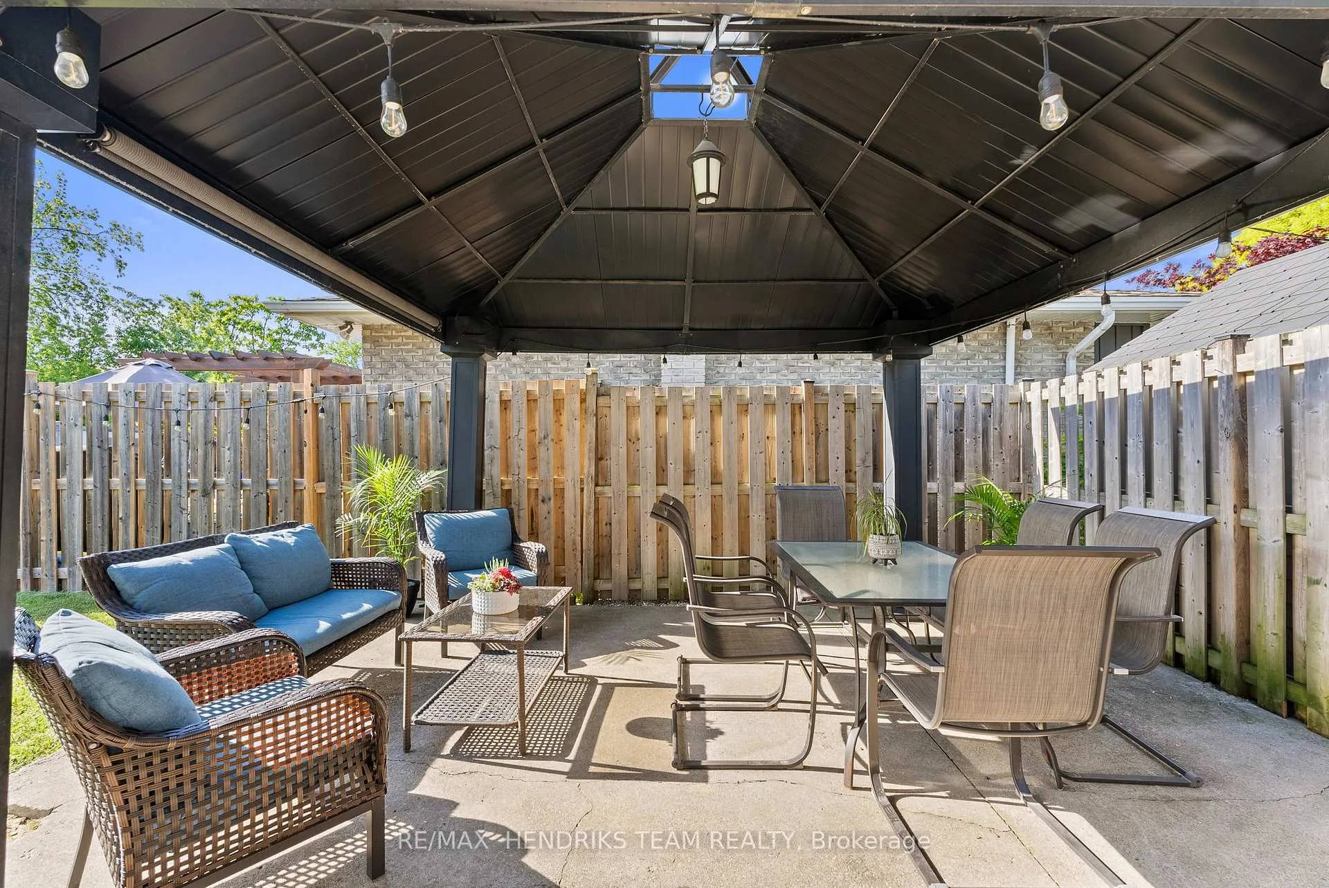 Photo 32 of 111 Meredith Drive, St. Catharines, Carlton/Bunting — HOMEH