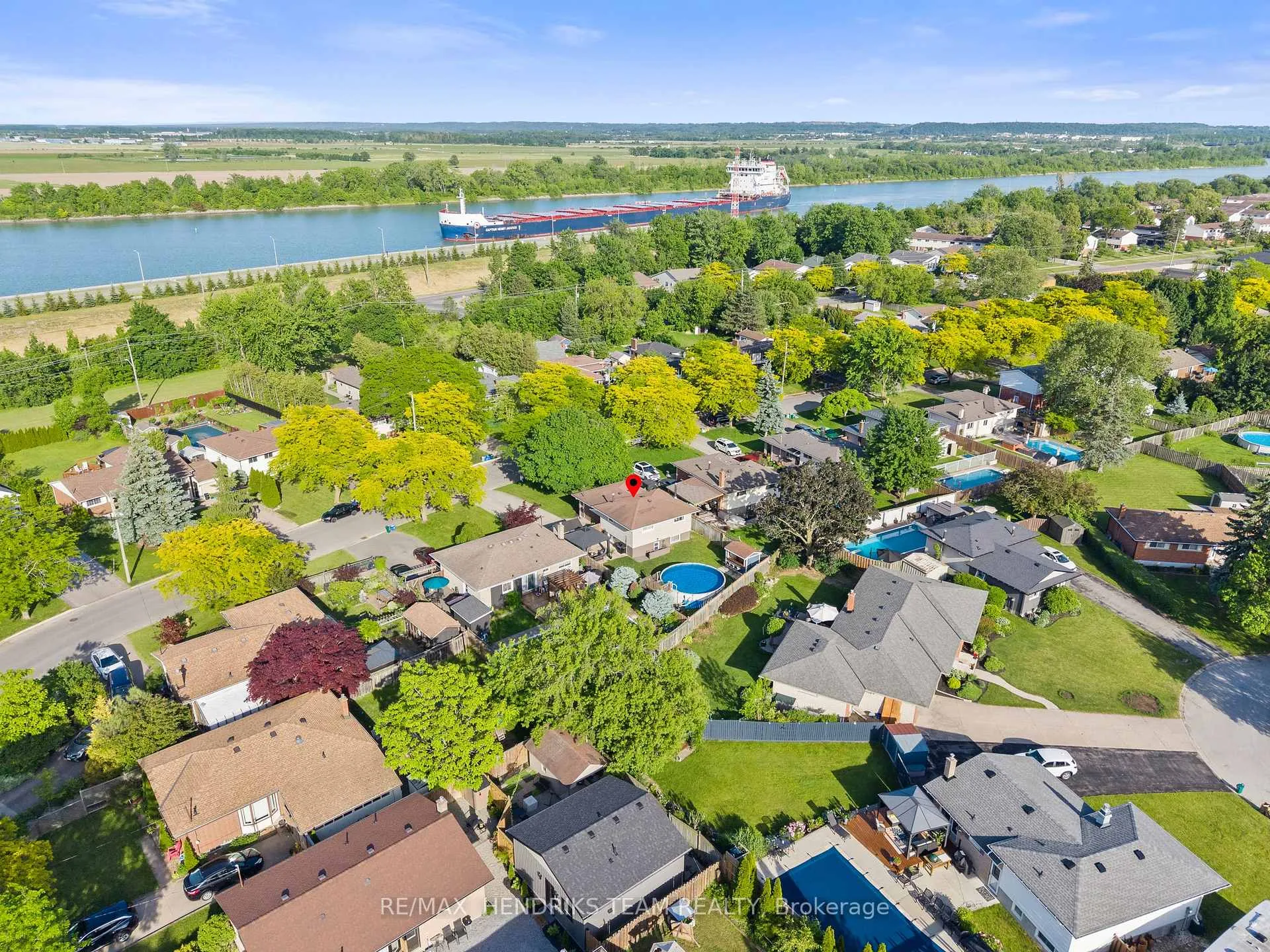 Photo 33 of 111 Meredith Drive, St. Catharines, Carlton/Bunting — HOMEH