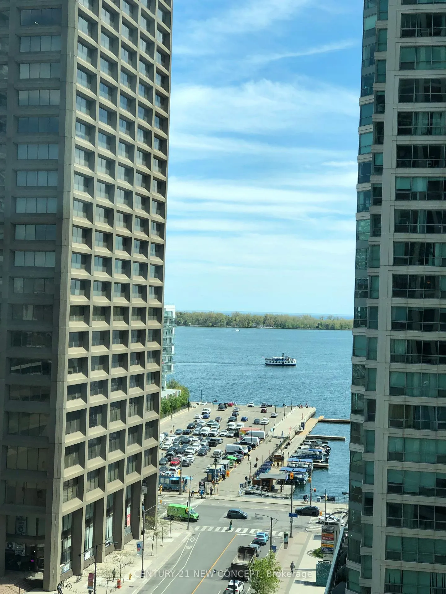 Front of Unit 1310, 16 Yonge Street