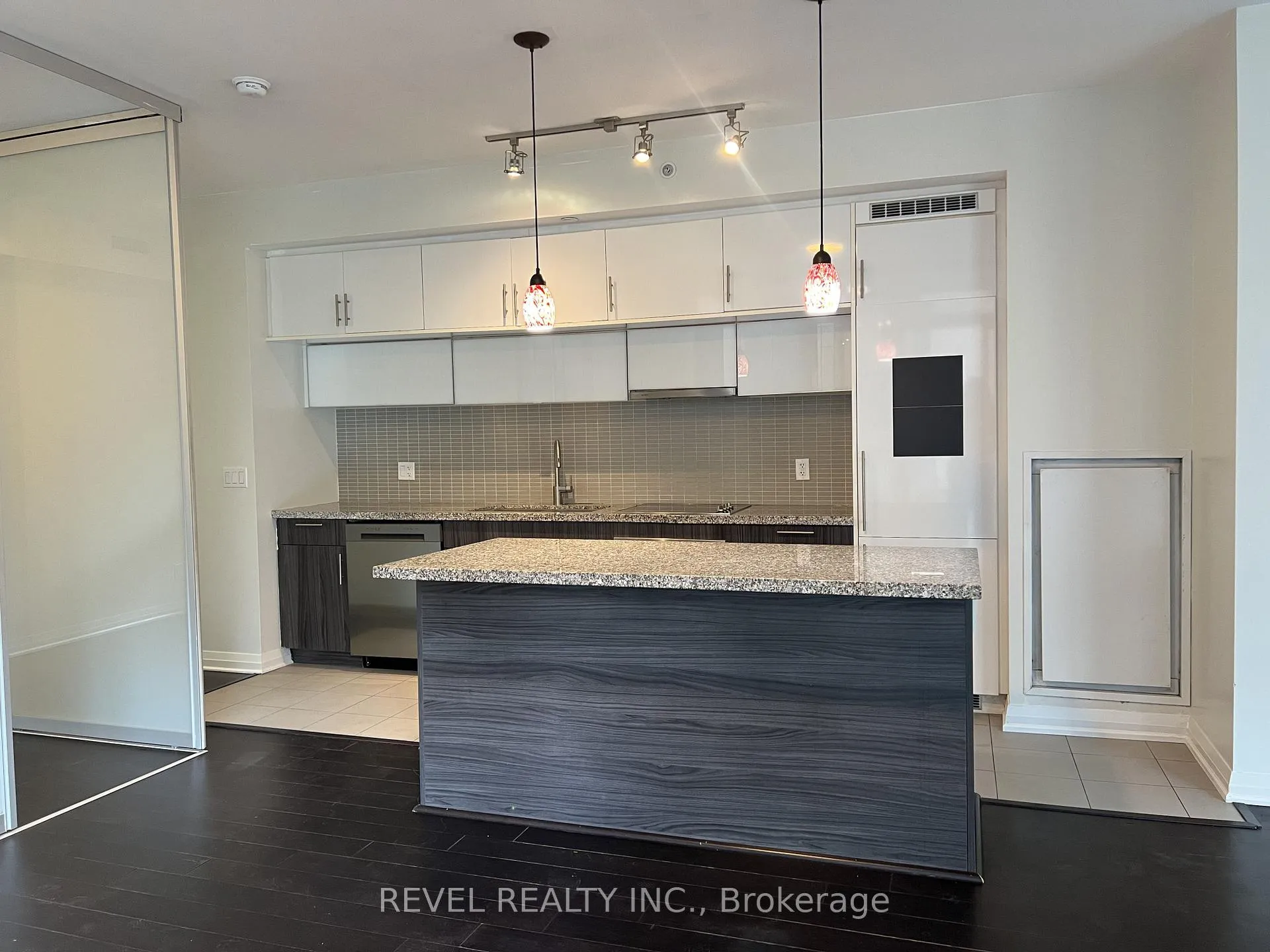 Photo 1 of Unit 405, 8 Mercer Street, Toronto, Waterfront Communities — HOMEH